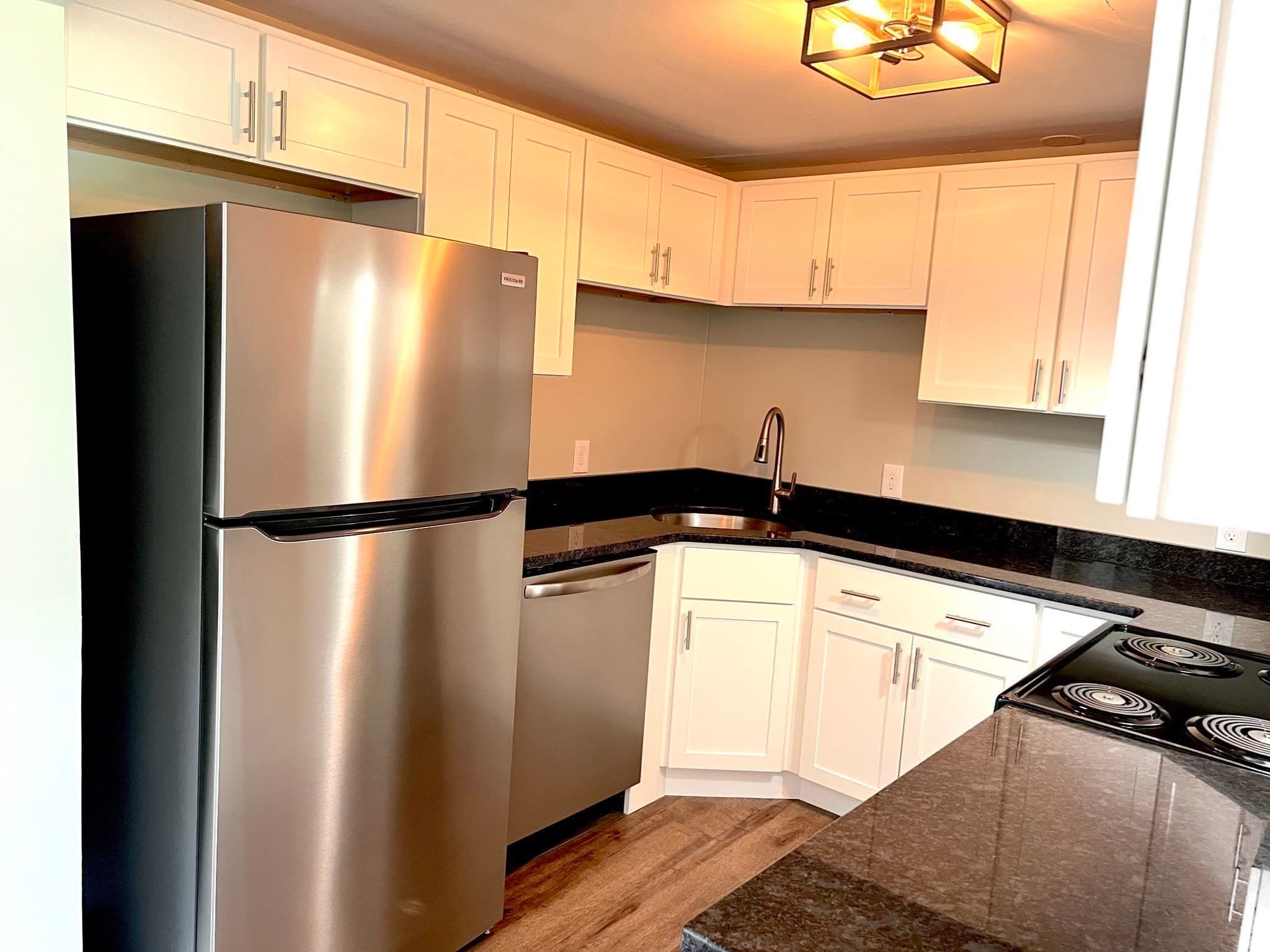 3 Family at 122 S Silver Ln, Sunderland MA 01375, photo 37 of 42