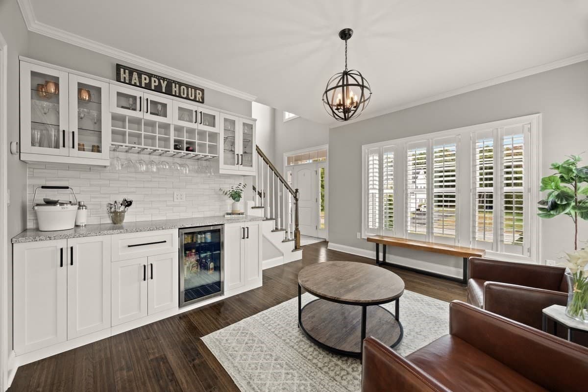 Single Family Residence at 4 Oxbow Dr, Plainville MA 02762, Plainville, photo 13 of 41