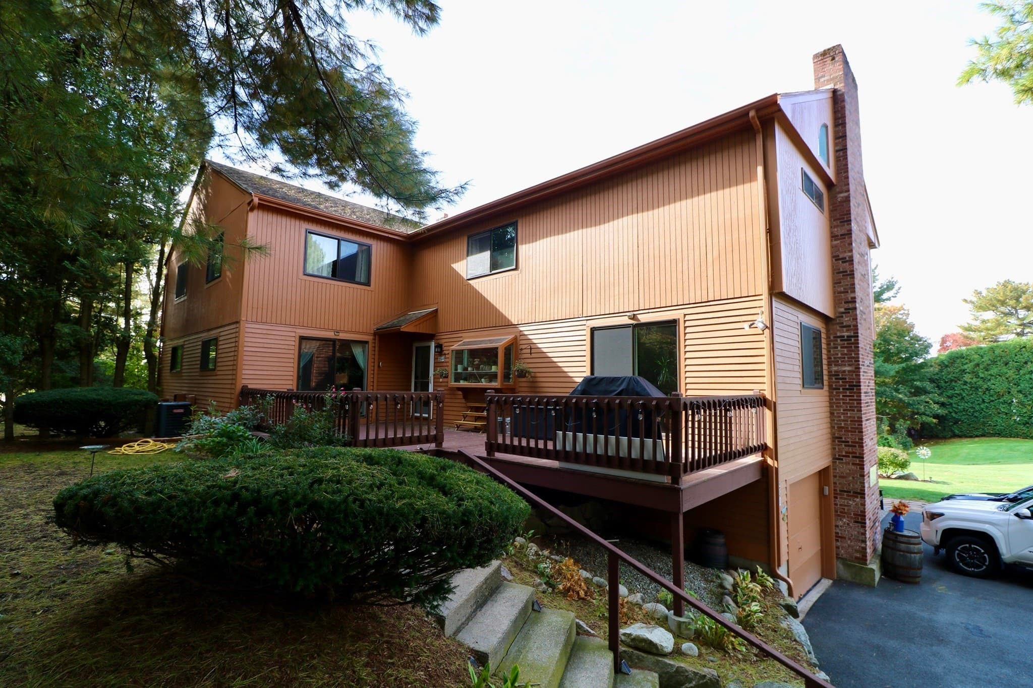 Condominium at 25B Country Club Ln # B, Milford MA 01757, Milford, photo 2 of 9
