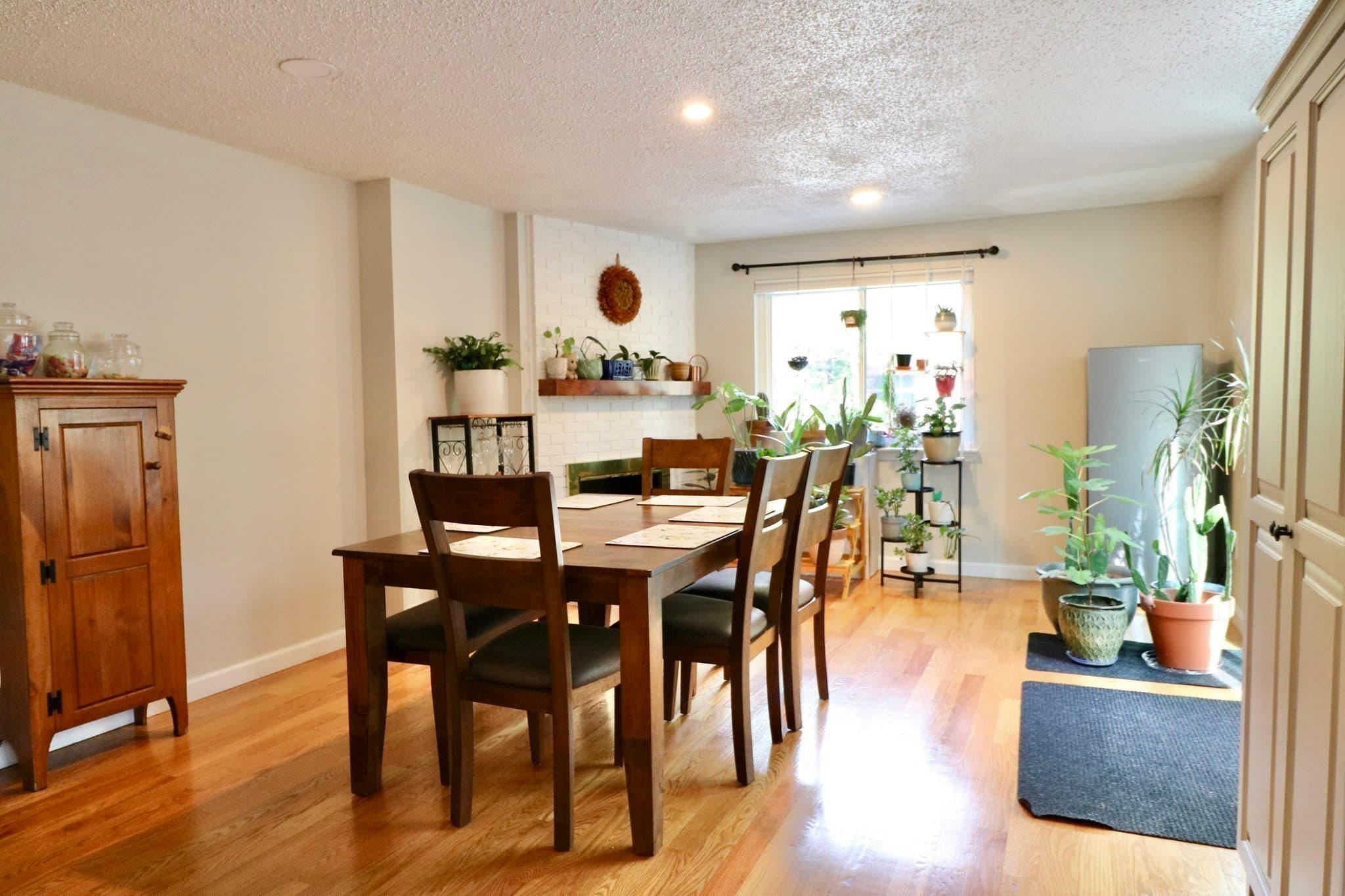 Condominium at 25B Country Club Ln # B, Milford MA 01757, Milford, photo 5 of 9