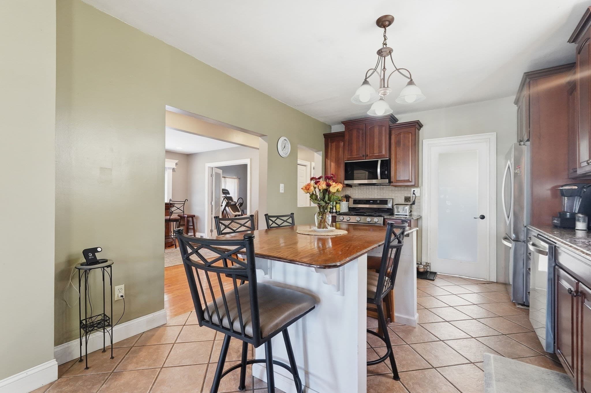 Single Family Residence at 681 Mill St, Agawam MA 01030, photo 19 of 41