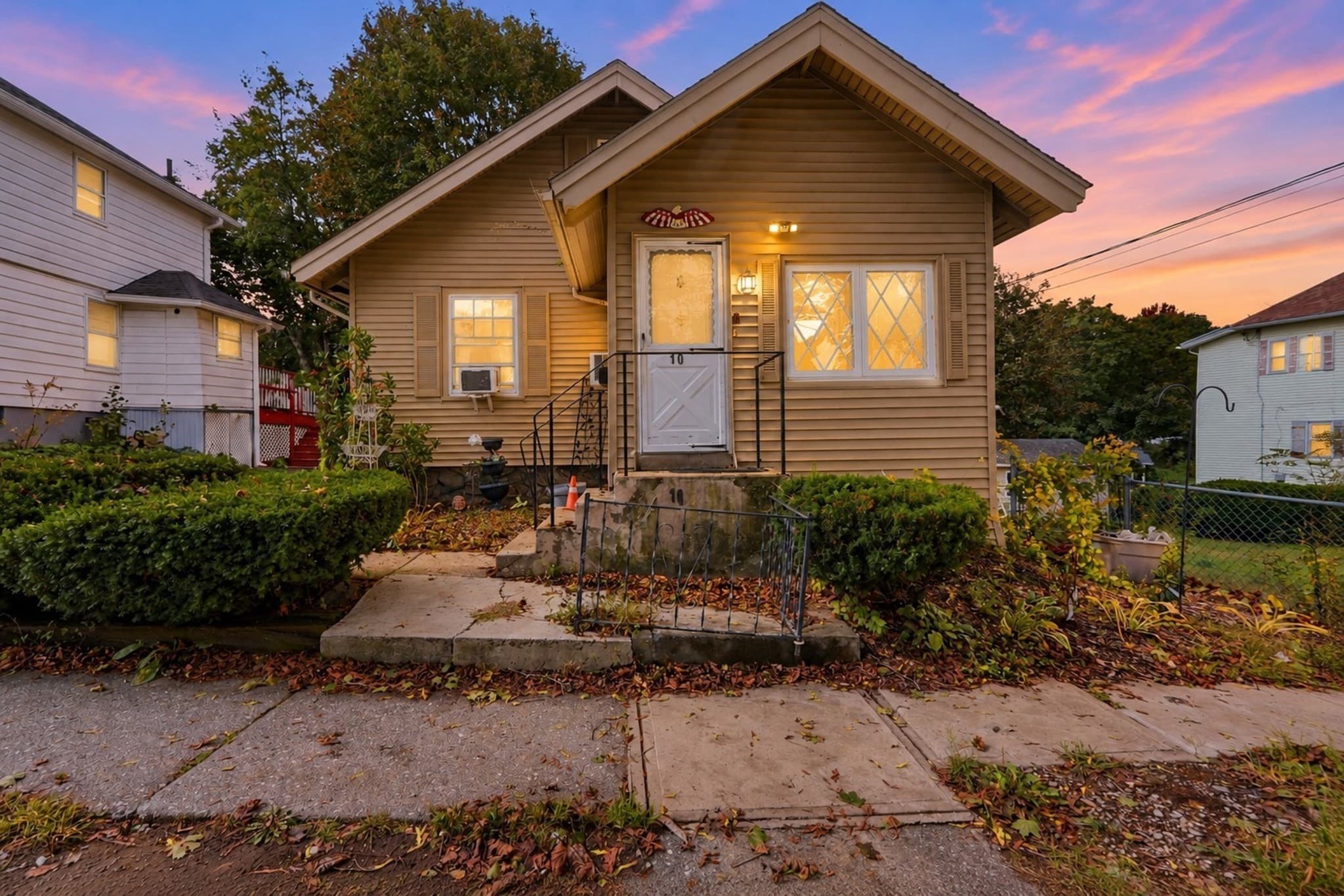 10 Mildred Ave, Worcester MA 01603