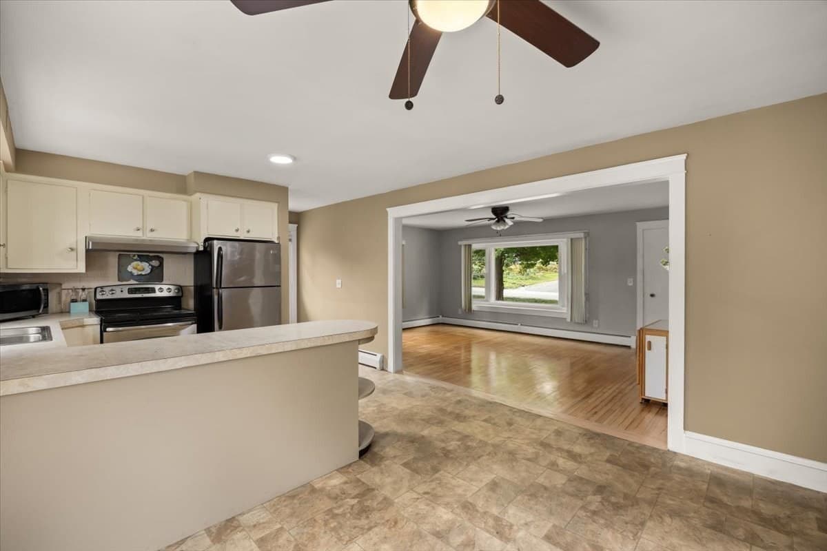 Single Family Residence at 1189 Bark St, Swansea MA 02777, Swansea, photo 12 of 24