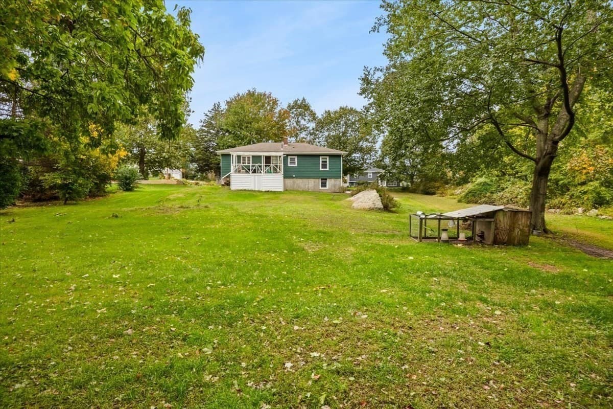 Single Family Residence at 1189 Bark St, Swansea MA 02777, Swansea, photo 3 of 24