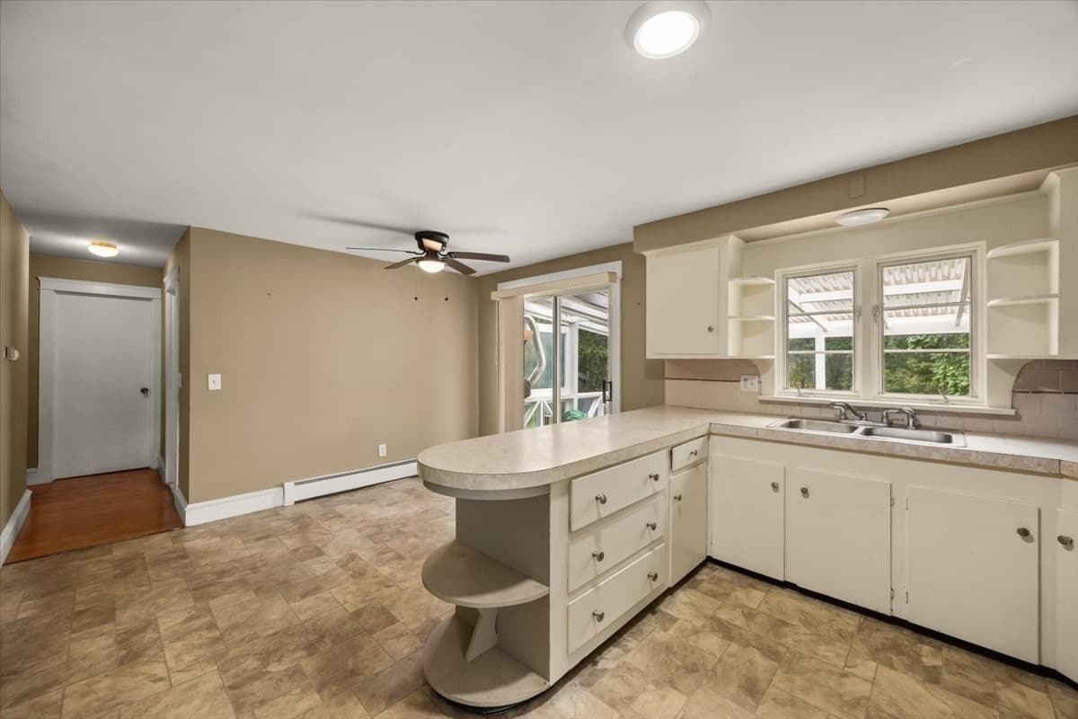 Single Family Residence at 1189 Bark St, Swansea MA 02777, Swansea, photo 9 of 24