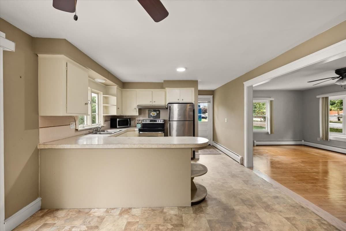 Single Family Residence at 1189 Bark St, Swansea MA 02777, Swansea, photo 11 of 24