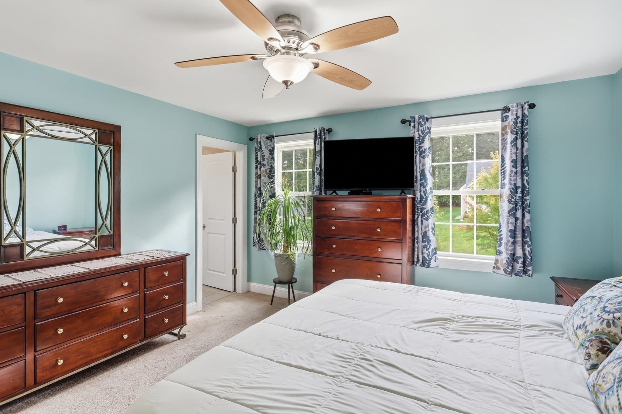Single Family Residence at 97 Sawtelle Rd, Leominster MA 01453, Leominster, photo 13 of 26