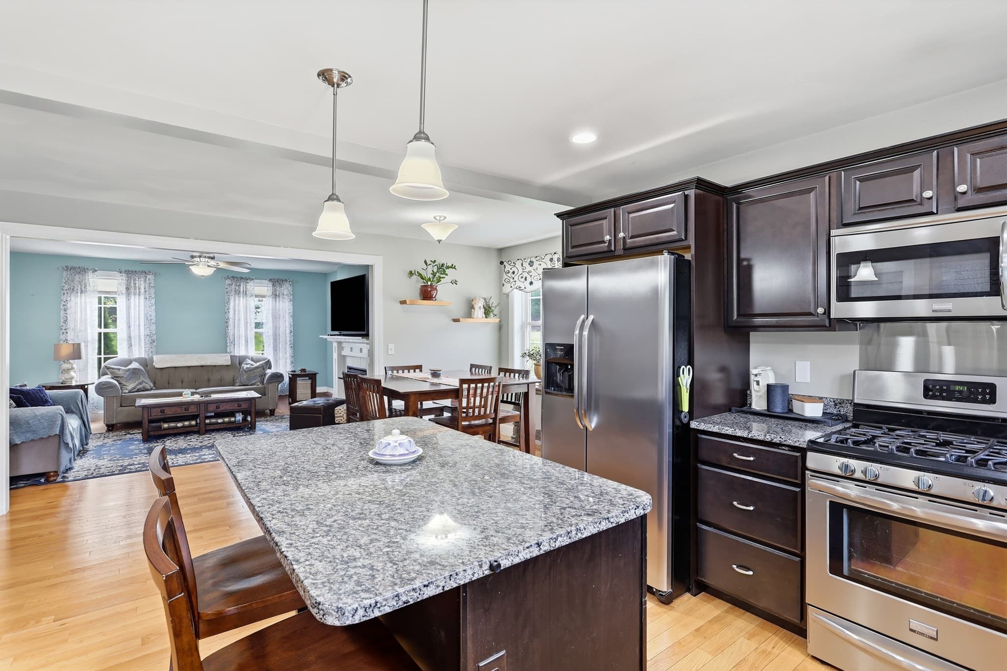Single Family Residence at 97 Sawtelle Rd, Leominster MA 01453, Leominster, photo 10 of 26