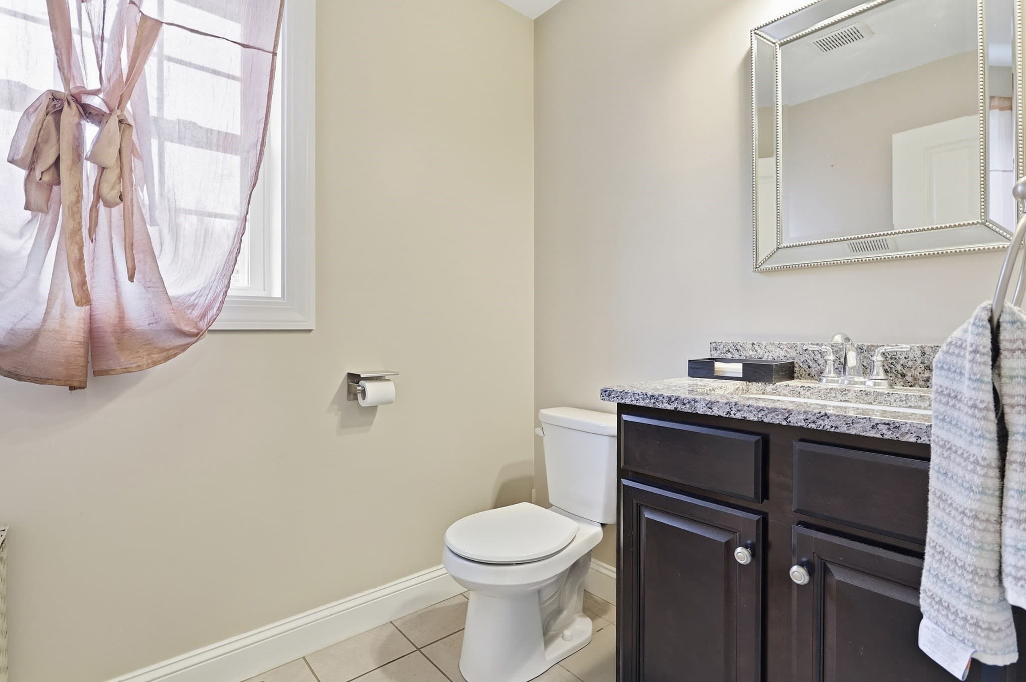 Single Family Residence at 97 Sawtelle Rd, Leominster MA 01453, Leominster, photo 11 of 26