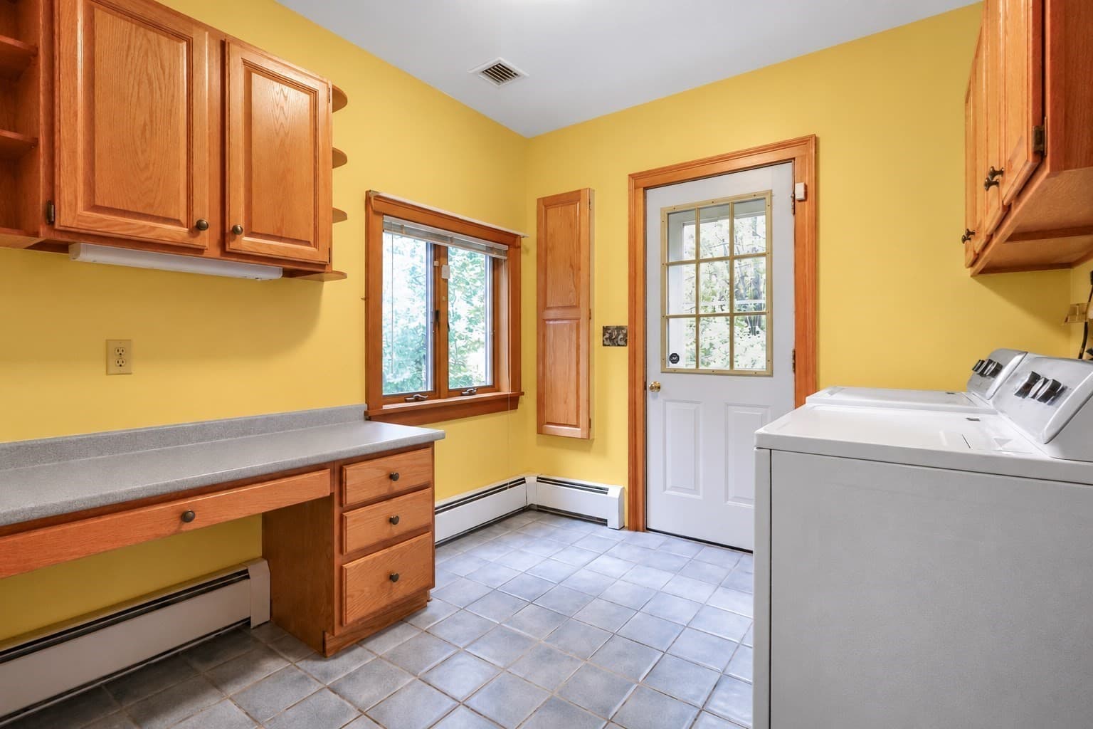 Single Family Residence at 3 Amidon Ave, Amesbury MA 01913, Amesbury, photo 7 of 23