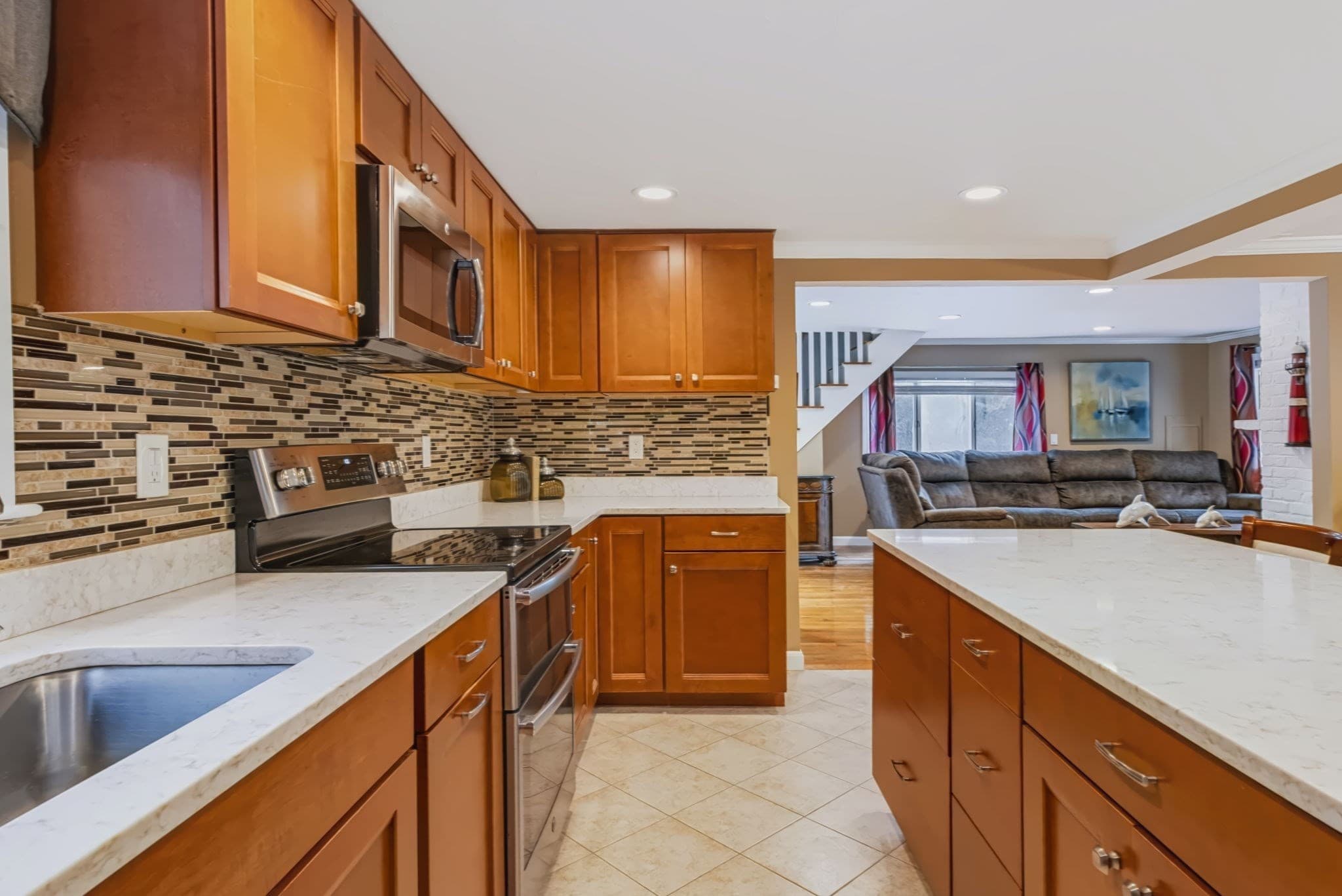 Single Family Residence at 3 Jupiter Ln, Yarmouth MA 02664, Yarmouth, photo 7 of 34