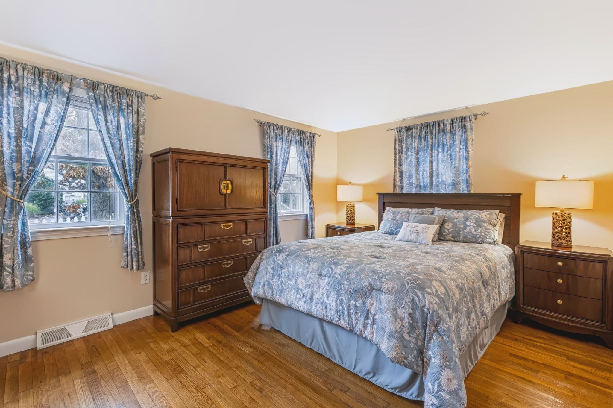 Single Family Residence at 3 Jupiter Ln, Yarmouth MA 02664, Yarmouth, photo 20 of 34