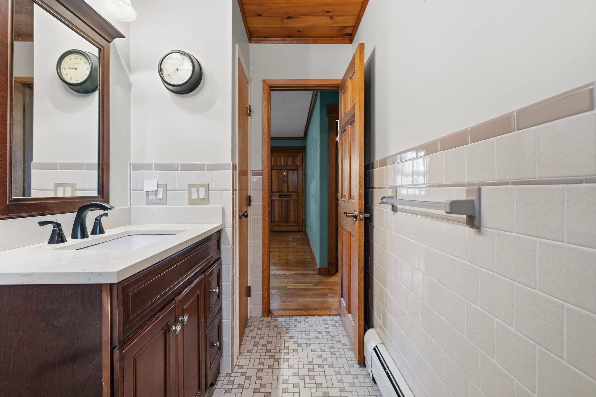 Single Family Residence at 15 Plante St, New Bedford MA 02745, New Bedford, photo 12 of 41