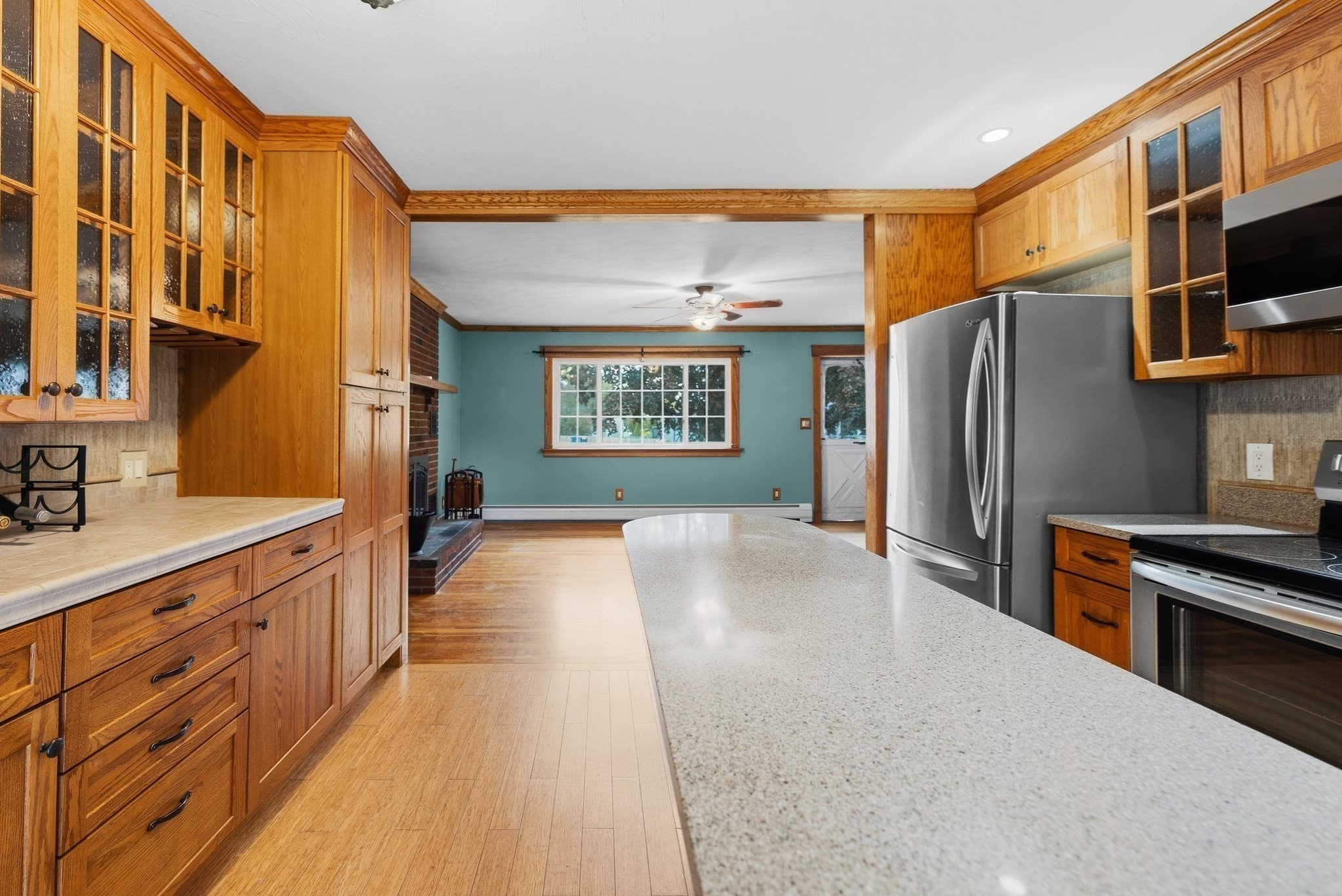 Single Family Residence at 15 Plante St, New Bedford MA 02745, New Bedford, photo 9 of 41