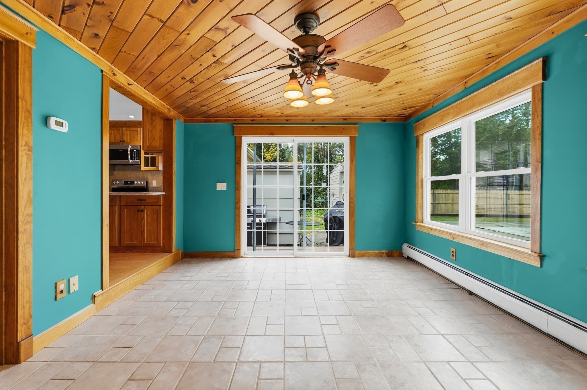 Single Family Residence at 15 Plante St, New Bedford MA 02745, New Bedford, photo 10 of 41