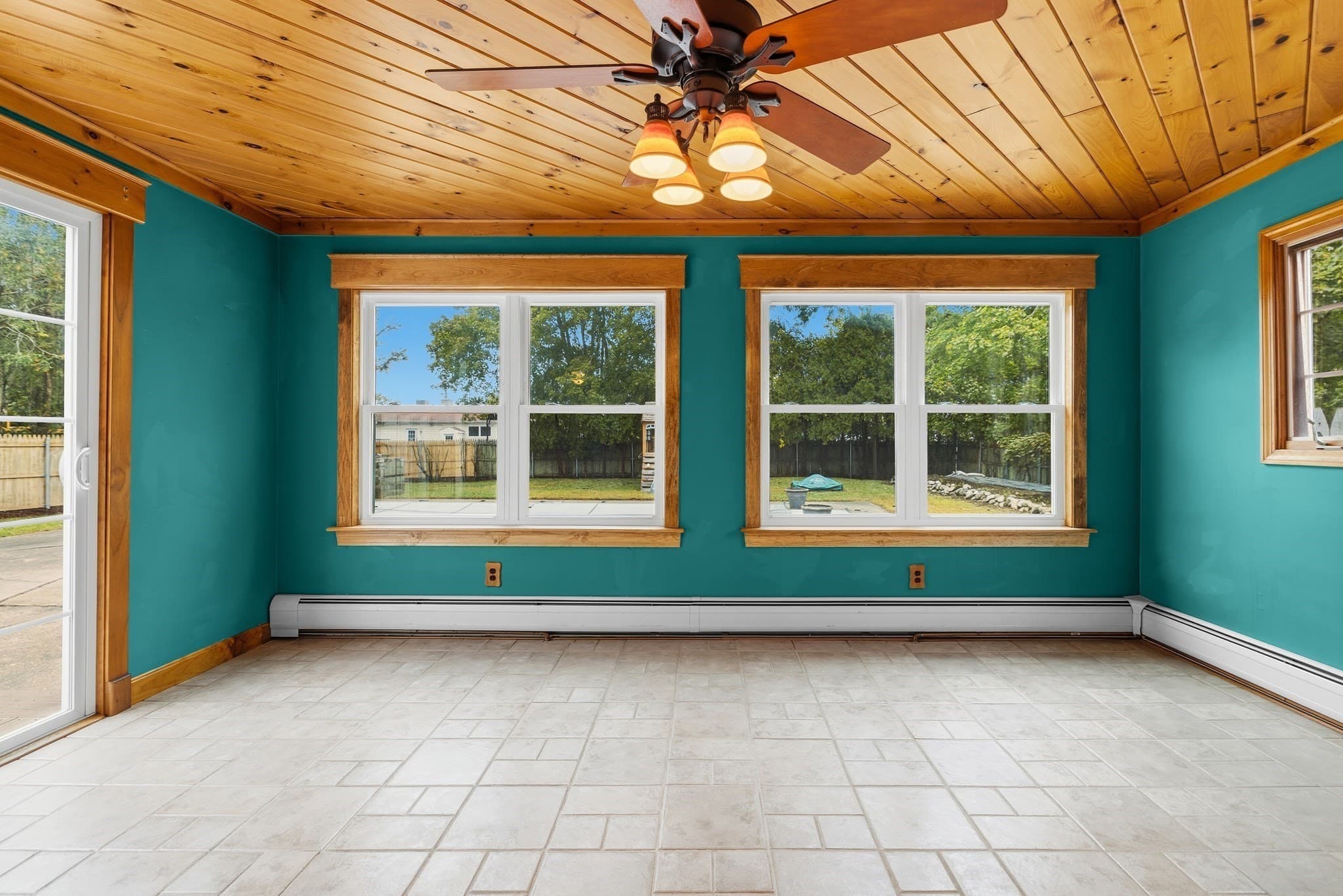 Single Family Residence at 15 Plante St, New Bedford MA 02745, New Bedford, photo 11 of 41