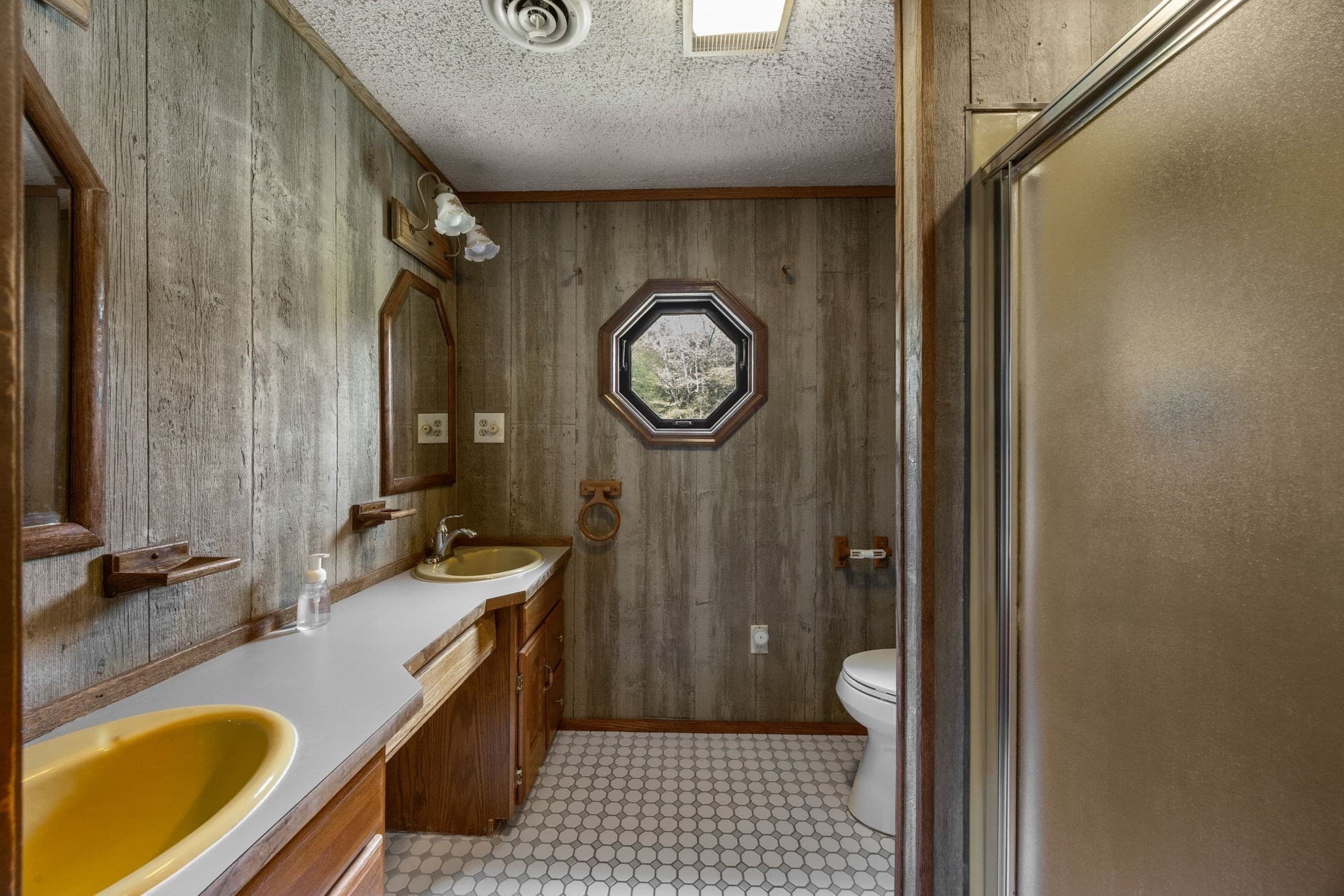 Single Family Residence at 171 Gifford Rd, Westport MA 02790, Westport, photo 29 of 42