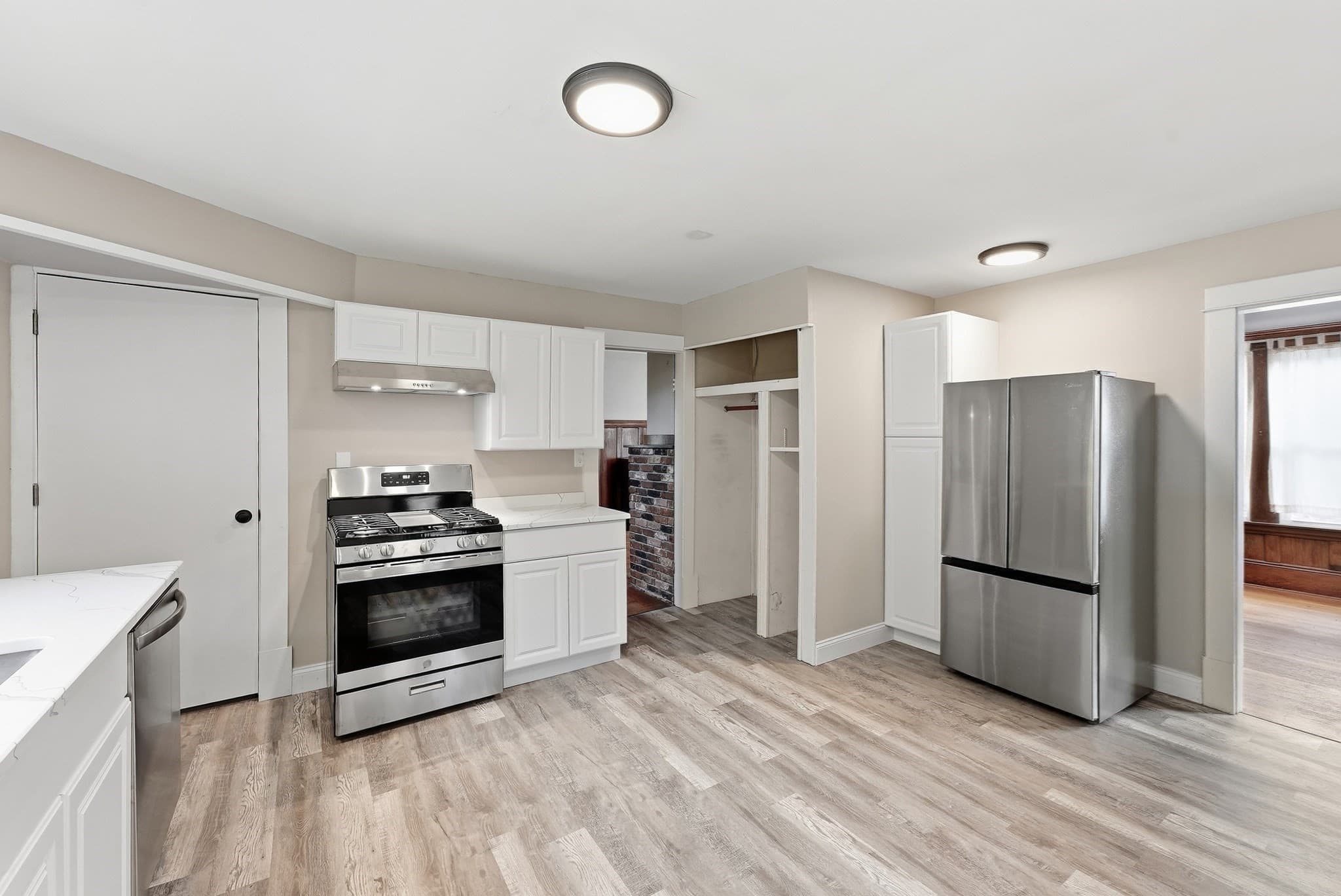 Single Family Residence at 102 Tiffany St, Springfield MA 01108, Springfield, photo 12 of 37