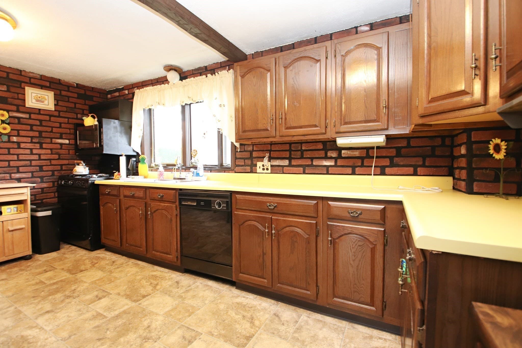 Single Family Residence at 15 Lewis Lane, Saugus MA 01906, Saugus, photo 3 of 31