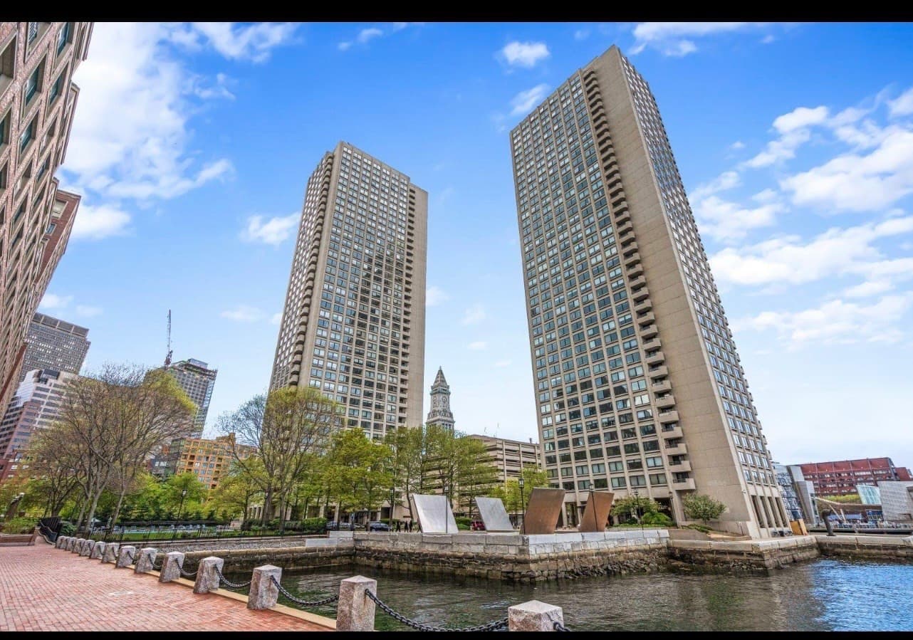Condominium at 65 E India Row # 29H, Boston MA 02110, Boston, photo 13 of 15