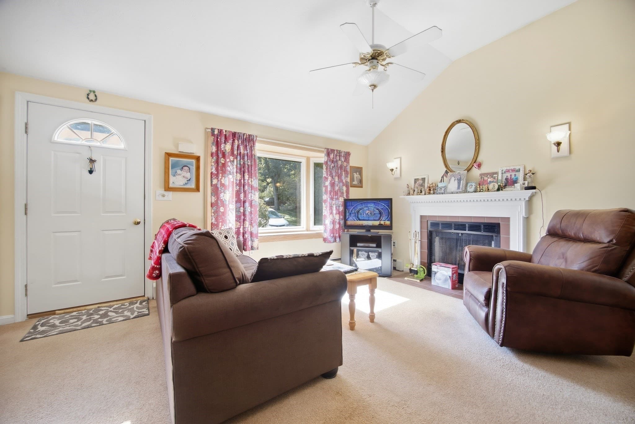 Single Family Residence at 307 Elm St, Kingston MA 02364, Kingston, photo 10 of 25