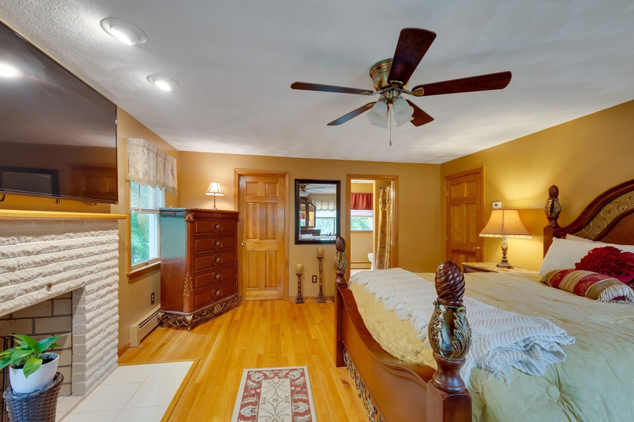 Single Family Residence at 8 Otter Pond Road, Lynnfield MA 01940, Lynnfield, photo 24 of 39