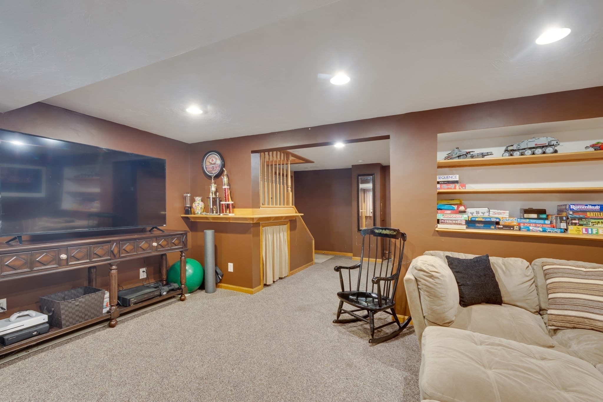 Single Family Residence at 8 Otter Pond Road, Lynnfield MA 01940, Lynnfield, photo 33 of 39