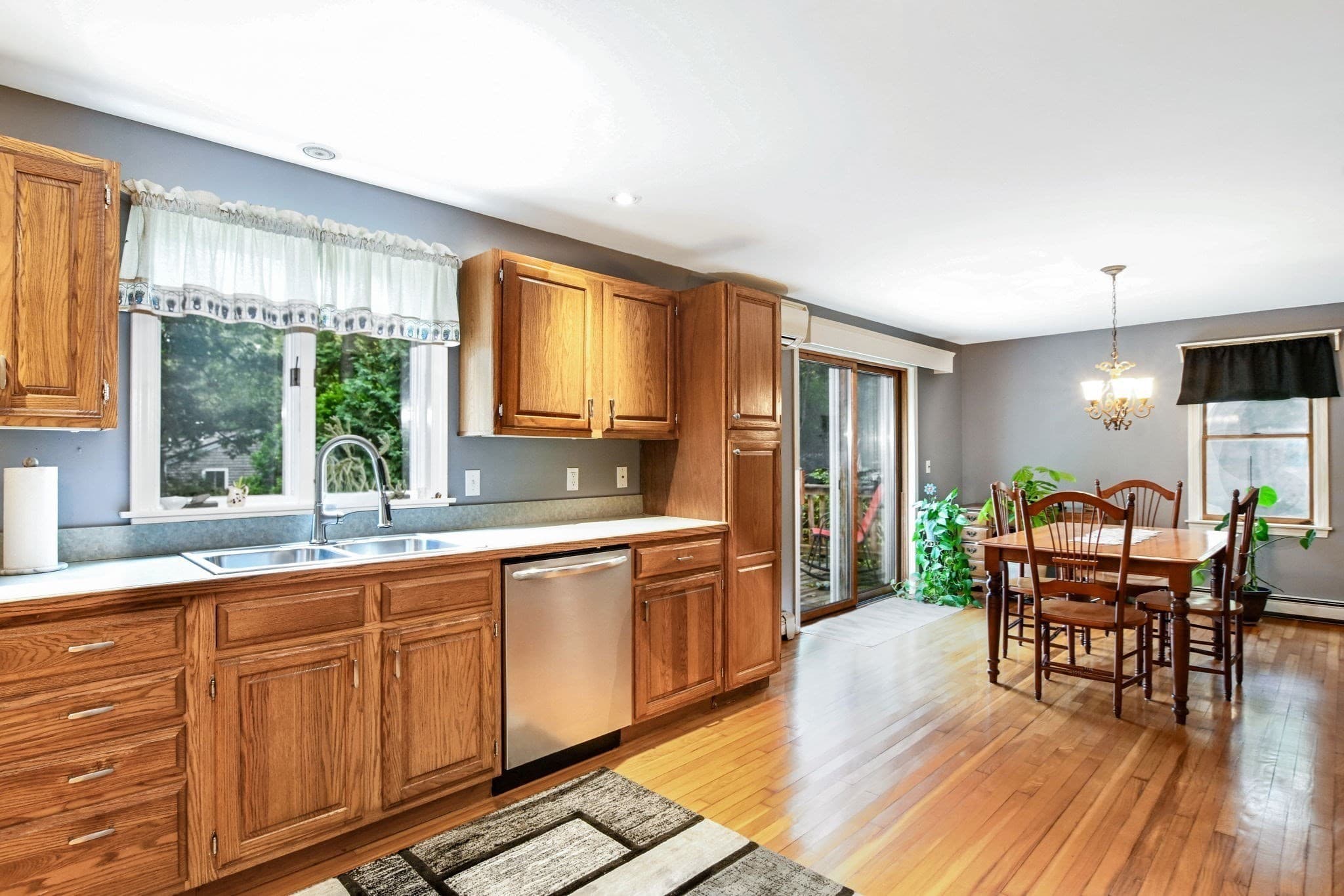 Single Family Residence at 6 Elizabeth Ln, Yarmouth MA 02601, Yarmouth, photo 9 of 24