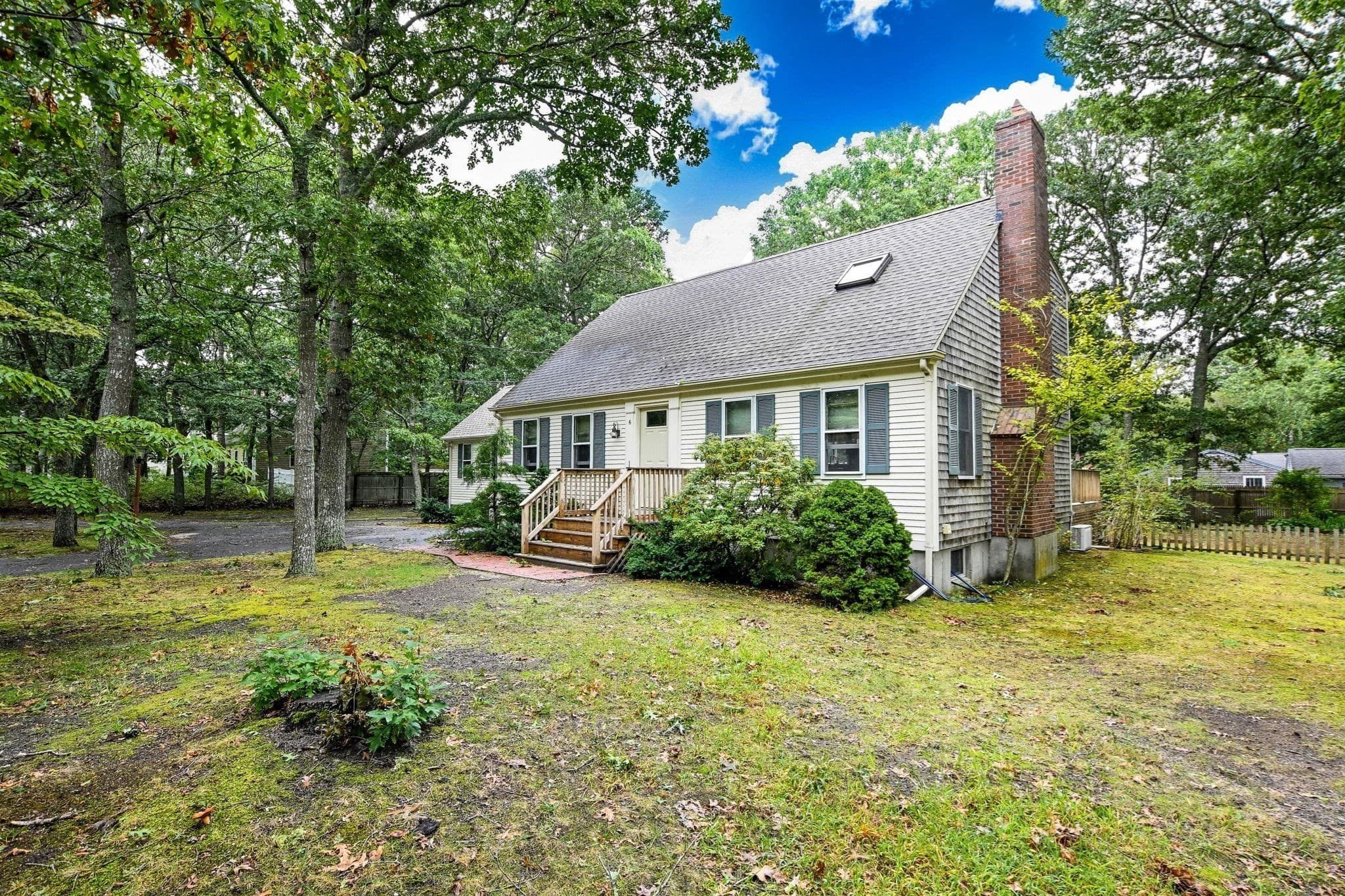 Single Family Residence at 6 Elizabeth Ln, Yarmouth MA 02601, Yarmouth, photo 4 of 24