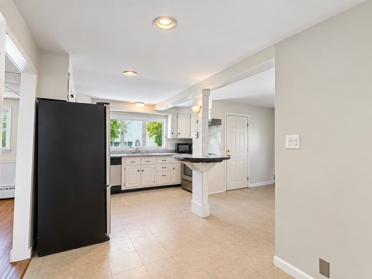 Multi Family at 25 Home St, Beverly MA 01915, Beverly, photo 8 of 20