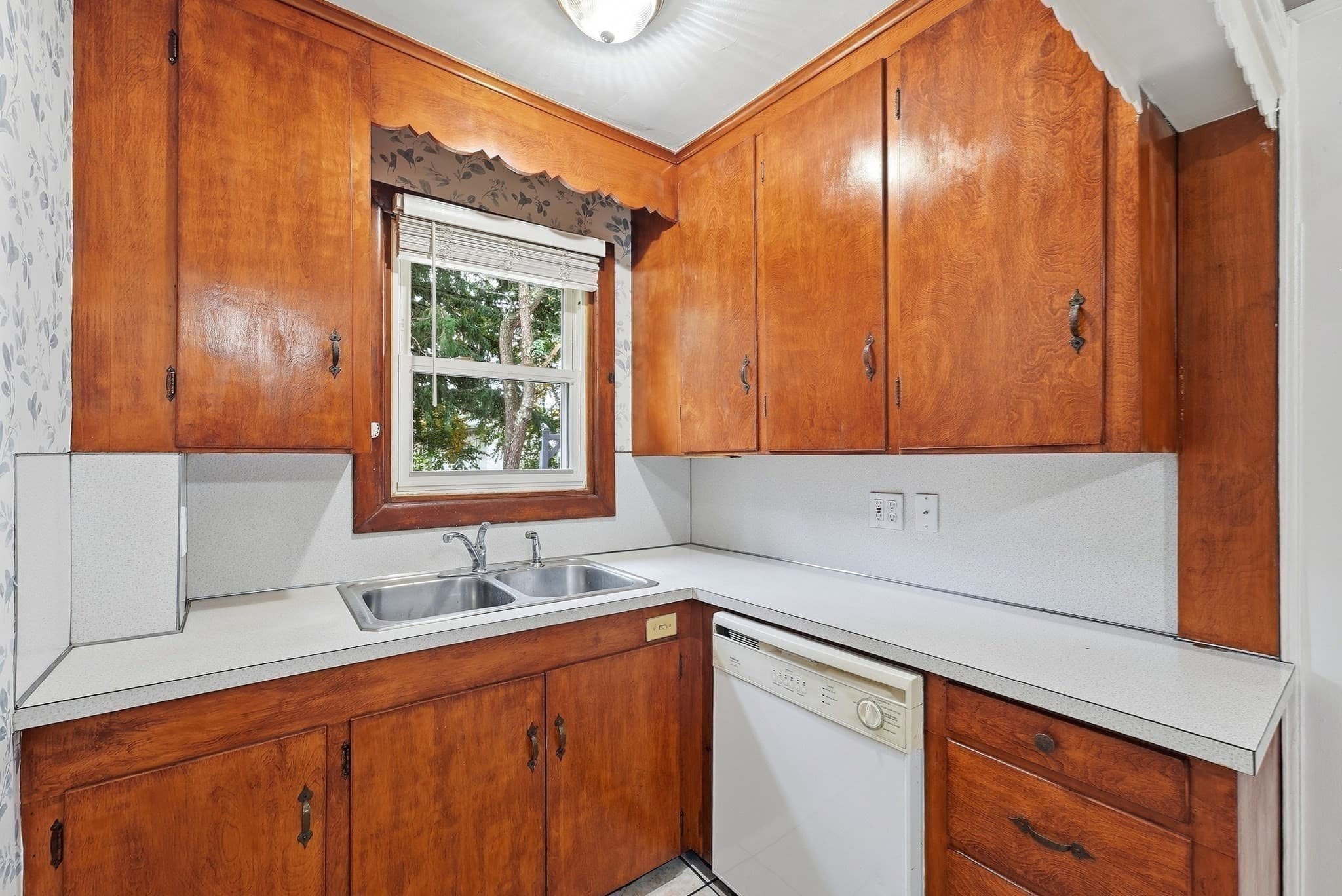 Single Family Residence at 47 Shearer St, Palmer MA 01069, Palmer, photo 14 of 42