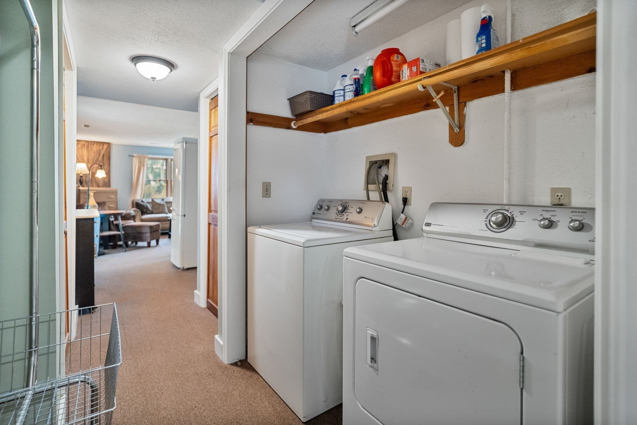 Single Family Residence at 8 Oriole Dr, Agawam MA 01030, photo 33 of 42