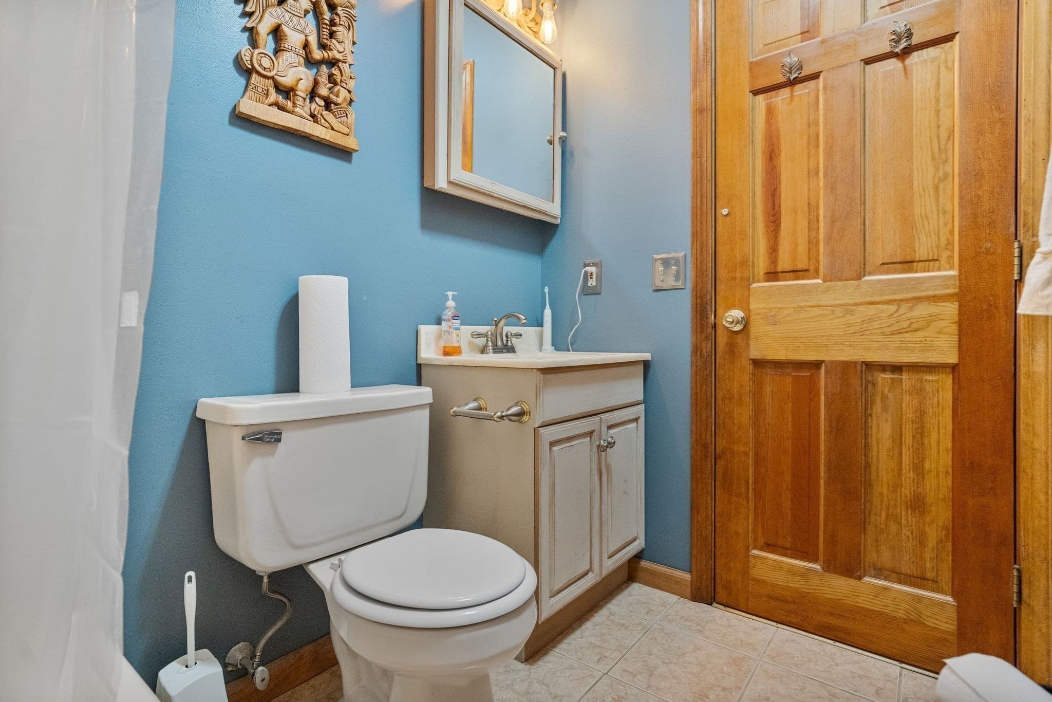 Single Family Residence at 8 Oriole Dr, Agawam MA 01030, photo 15 of 42