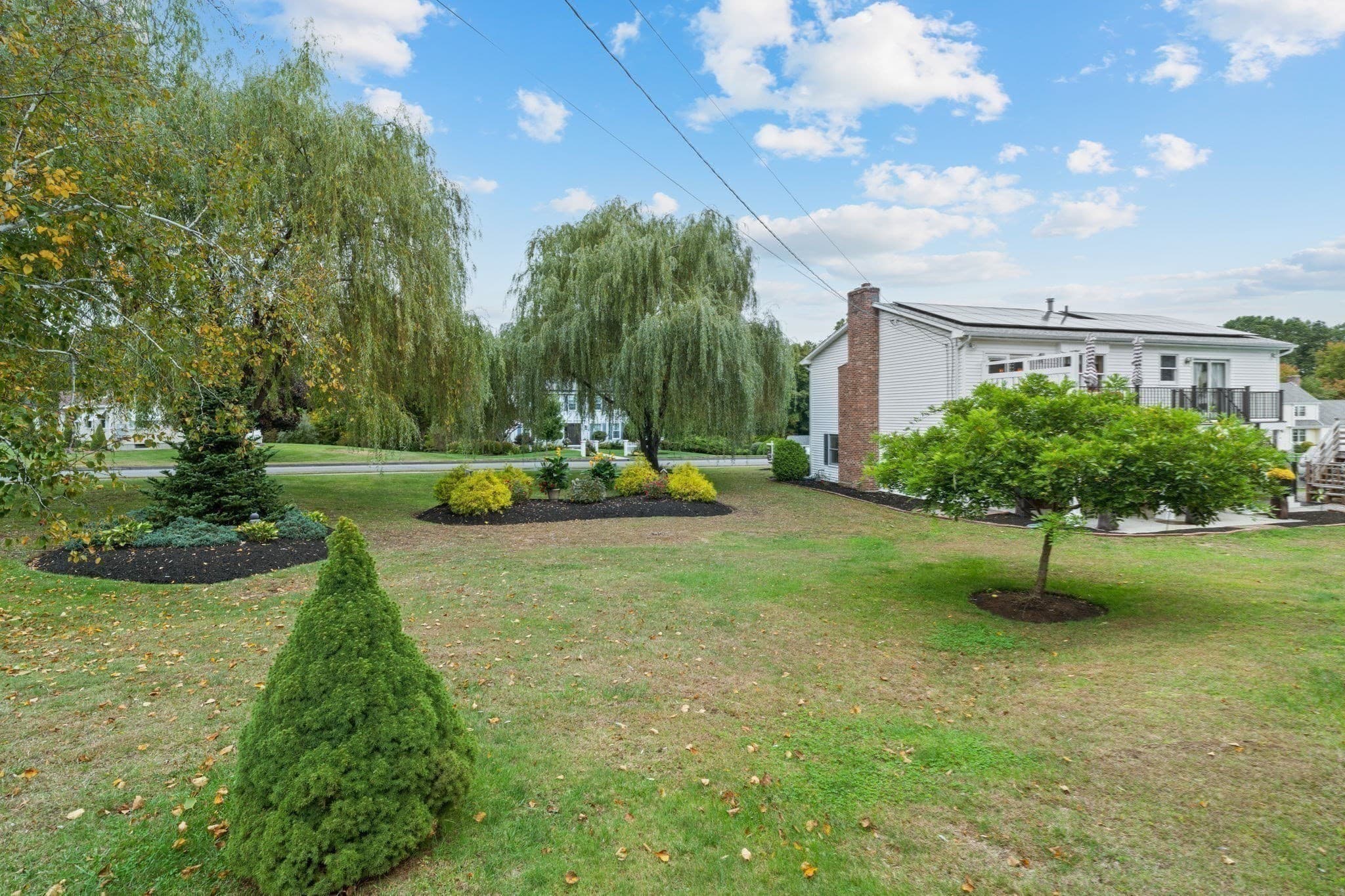 Single Family Residence at 8 Oriole Dr, Agawam MA 01030, photo 40 of 42