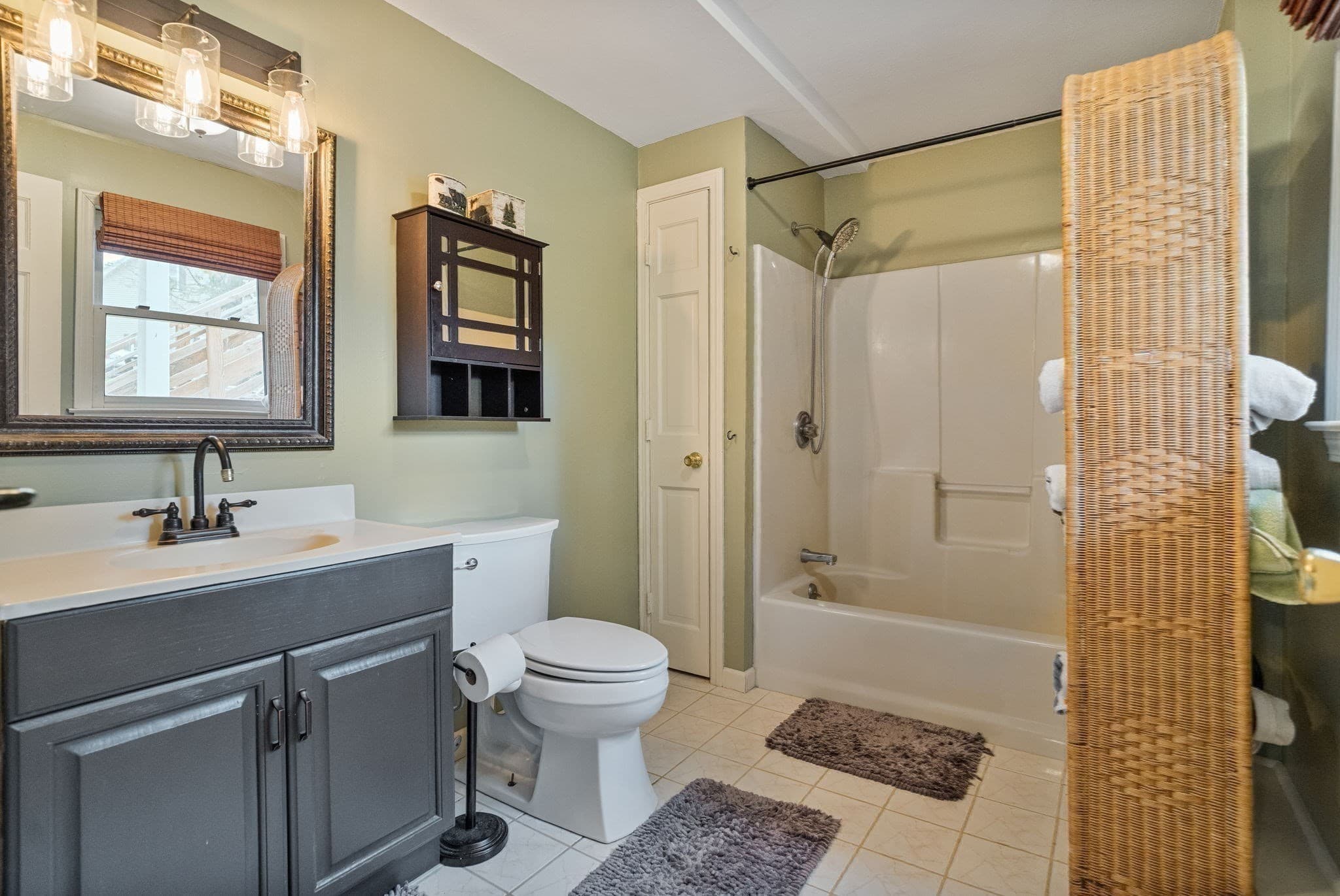Single Family Residence at 8 Oriole Dr, Agawam MA 01030, photo 29 of 42