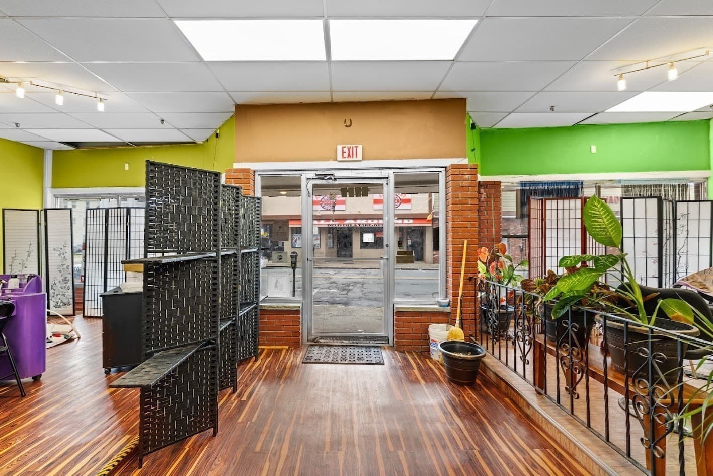 Commercial Sale at 1637 Acushnet Ave, New Bedford MA 02746, New Bedford, photo 3 of 34