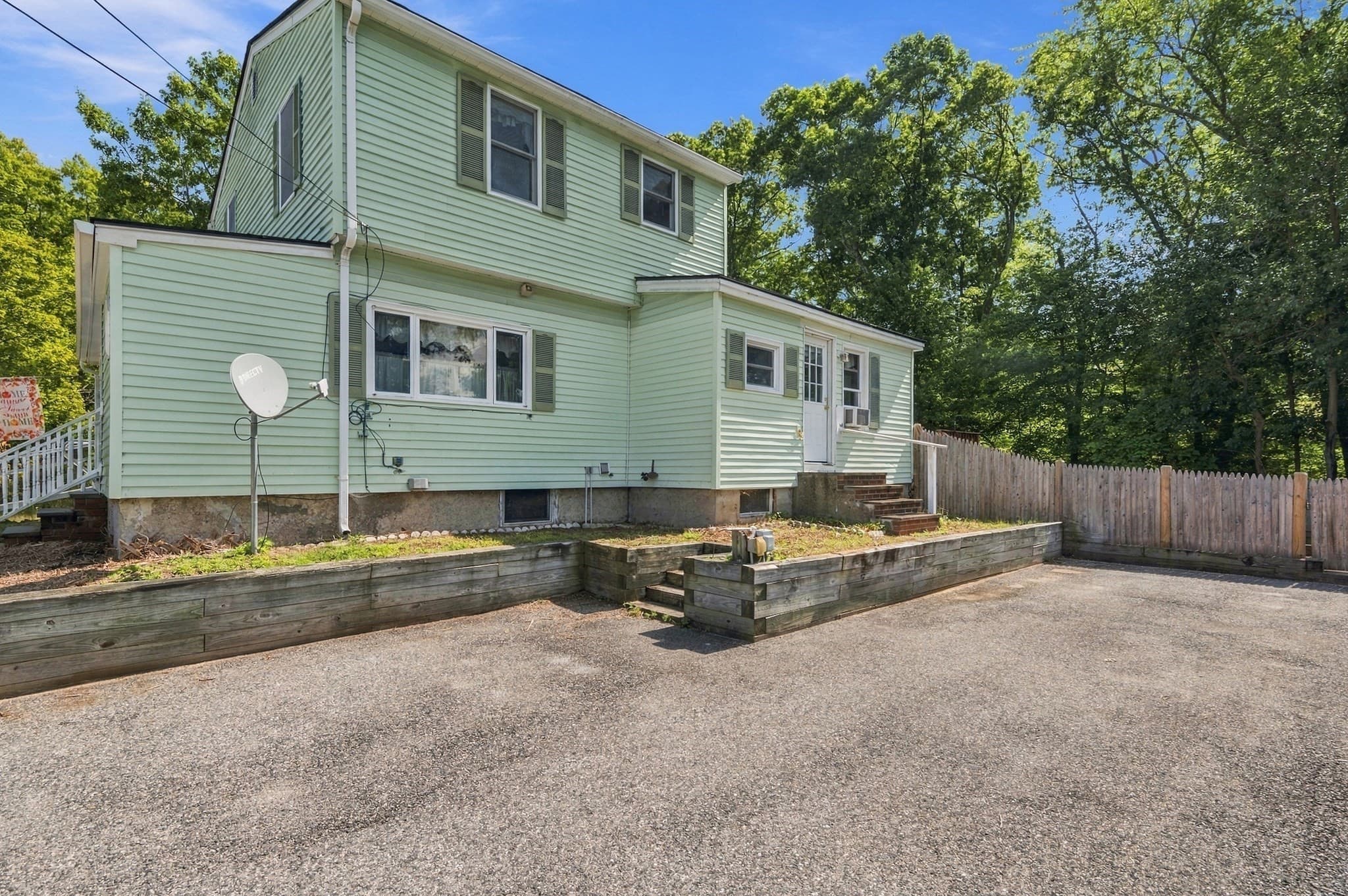 Single Family Residence at 69 Randolph Ave, Attleboro MA 02703, Attleboro, photo 4 of 35