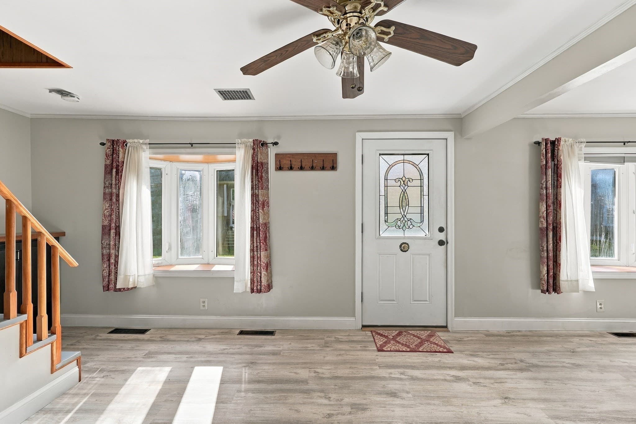 Single Family Residence at 175 Union Street, Northbridge MA 01588, Northbridge, photo 2 of 31