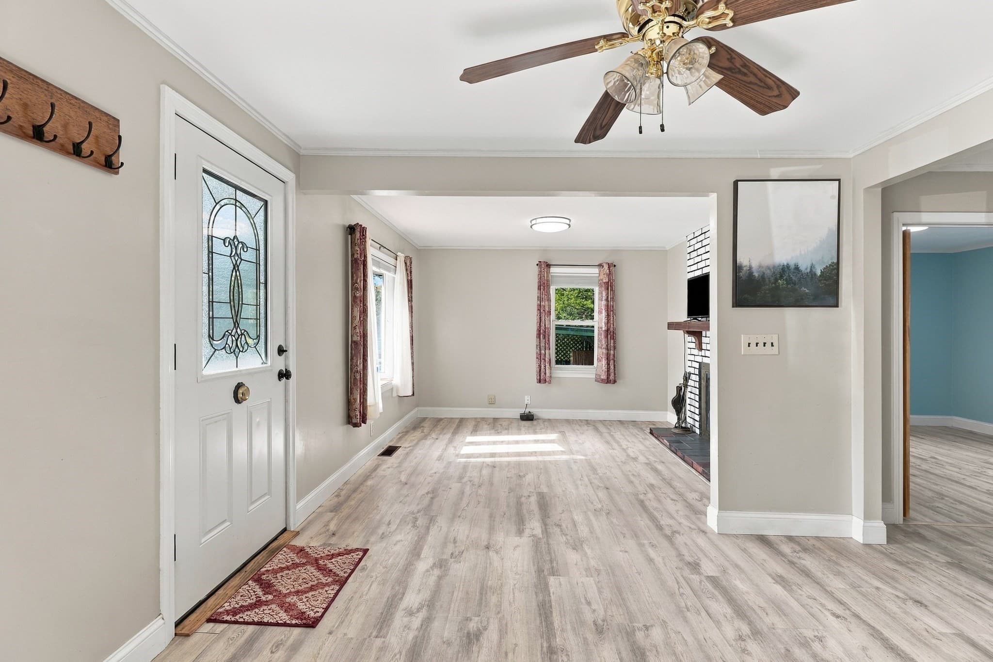 Single Family Residence at 175 Union Street, Northbridge MA 01588, Northbridge, photo 3 of 31