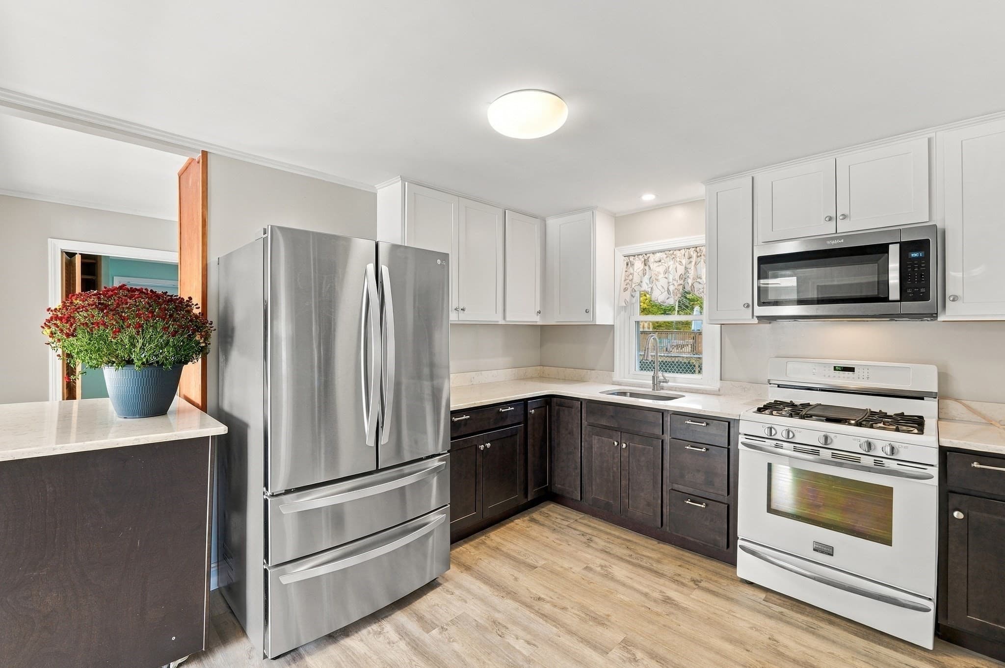 Single Family Residence at 175 Union Street, Northbridge MA 01588, Northbridge, photo 8 of 31