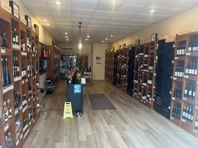 Commercial Sale at 154 Front St # 1, Marion MA 02738, Marion, photo 3 of 7