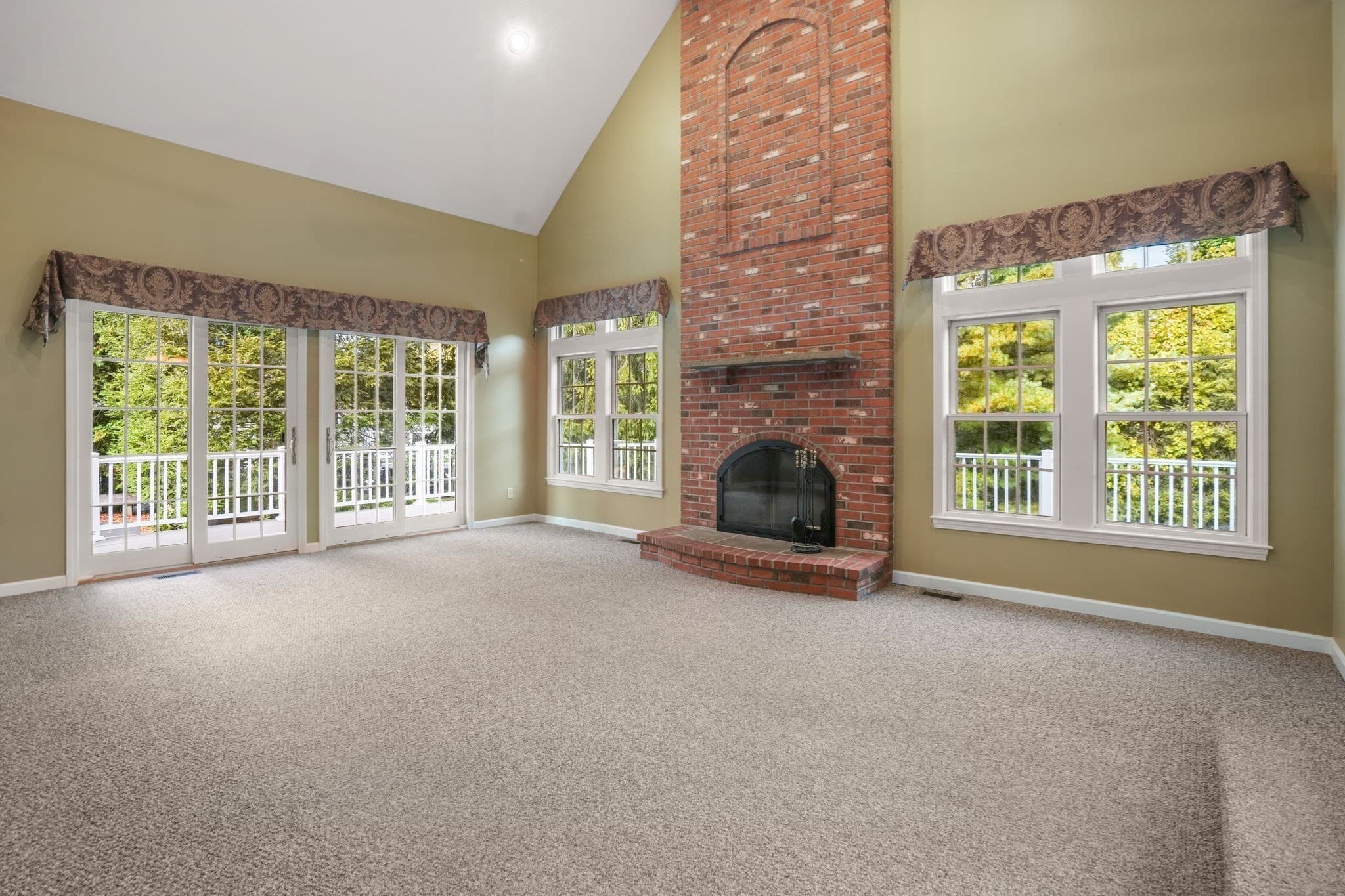 Single Family Residence at 9 Fieldstone Dr, Shrewsbury MA 01545, Shrewsbury, photo 17 of 37