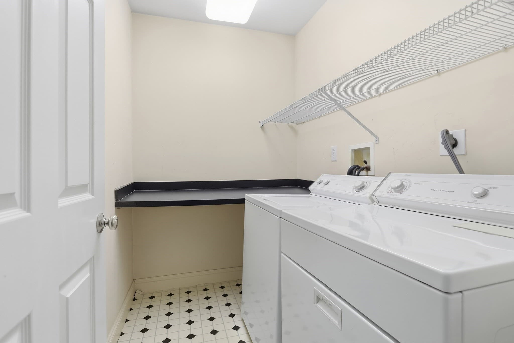 Single Family Residence at 14 Windingwood Ln # 14, Acton MA 01720, Acton, photo 17 of 36