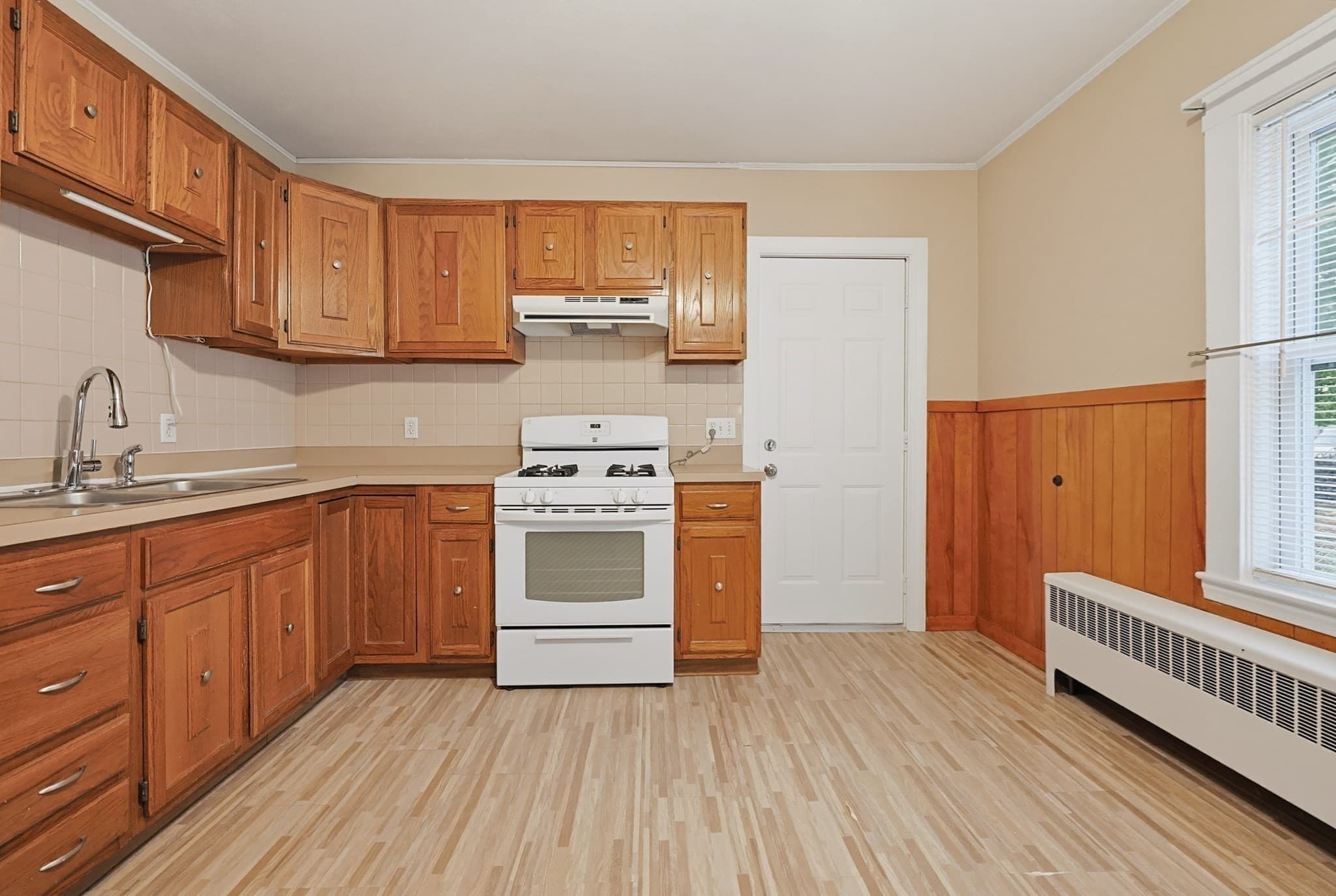 2 Family - 2 Units Up/Down at 11 Heaton Ave, Norwood MA 02062, Norwood, photo 24 of 36