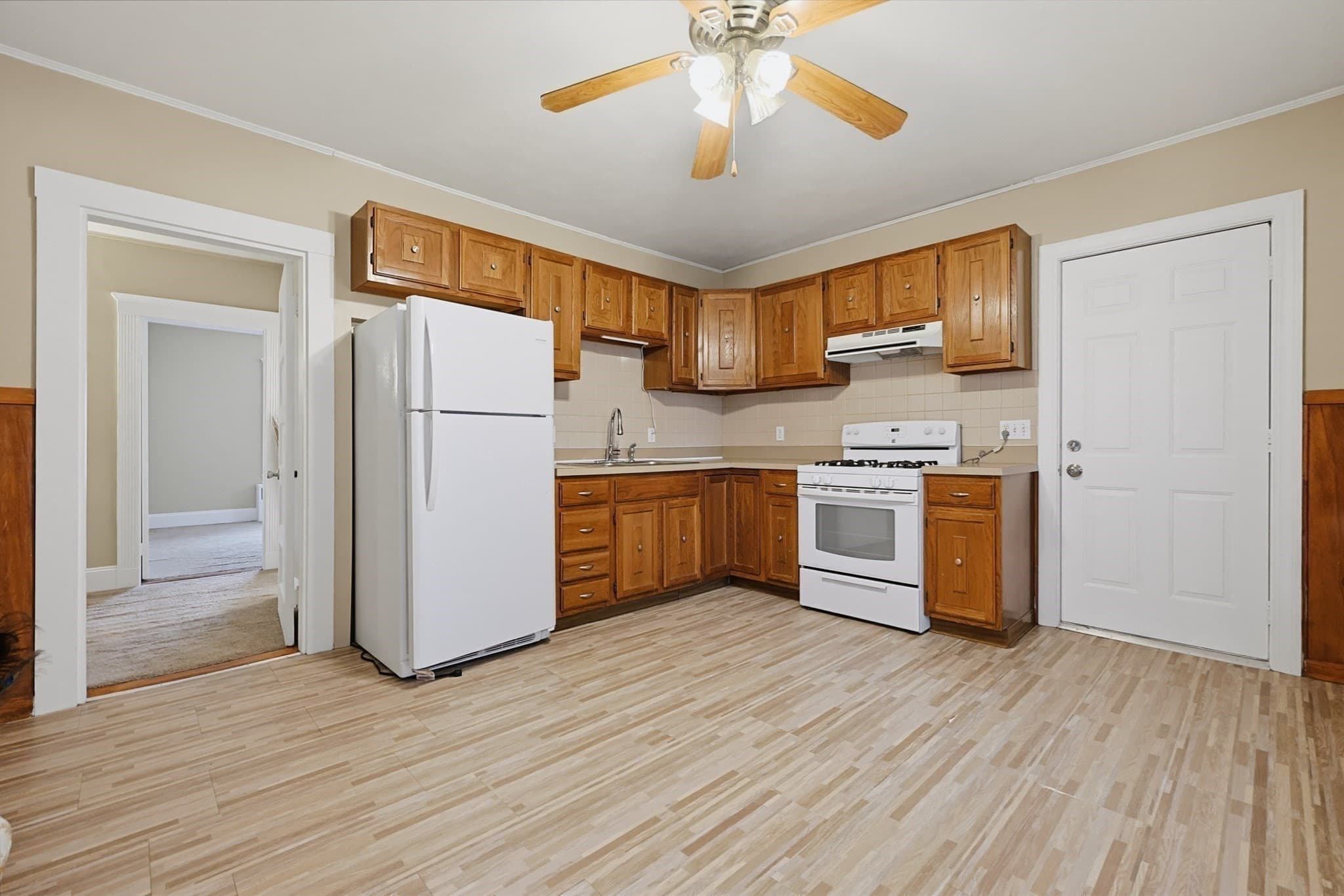 2 Family - 2 Units Up/Down at 11 Heaton Ave, Norwood MA 02062, Norwood, photo 25 of 36