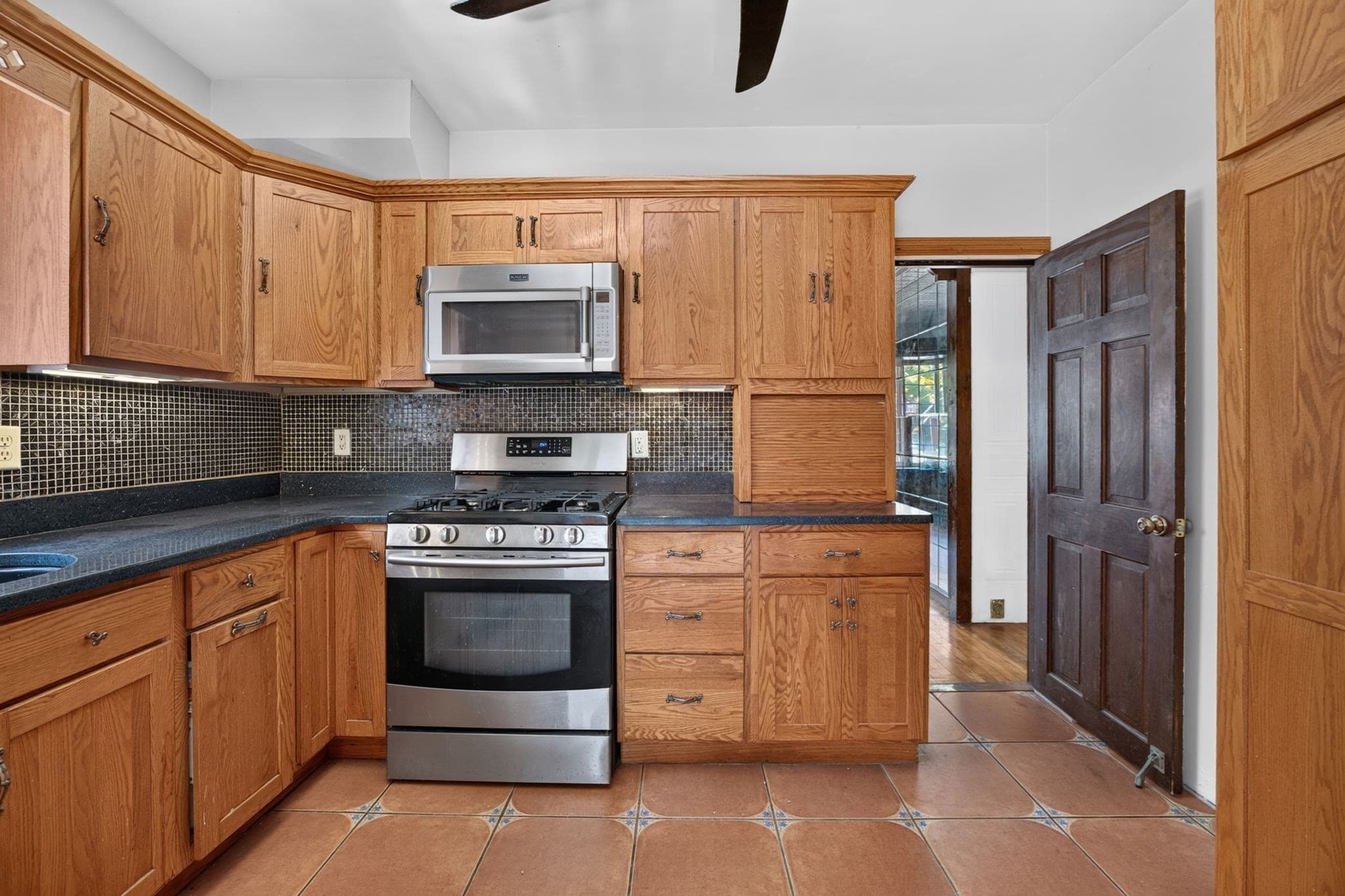 Single Family Residence at 230 Main St, Chelmsford MA 01863, Chelmsford, photo 6 of 42
