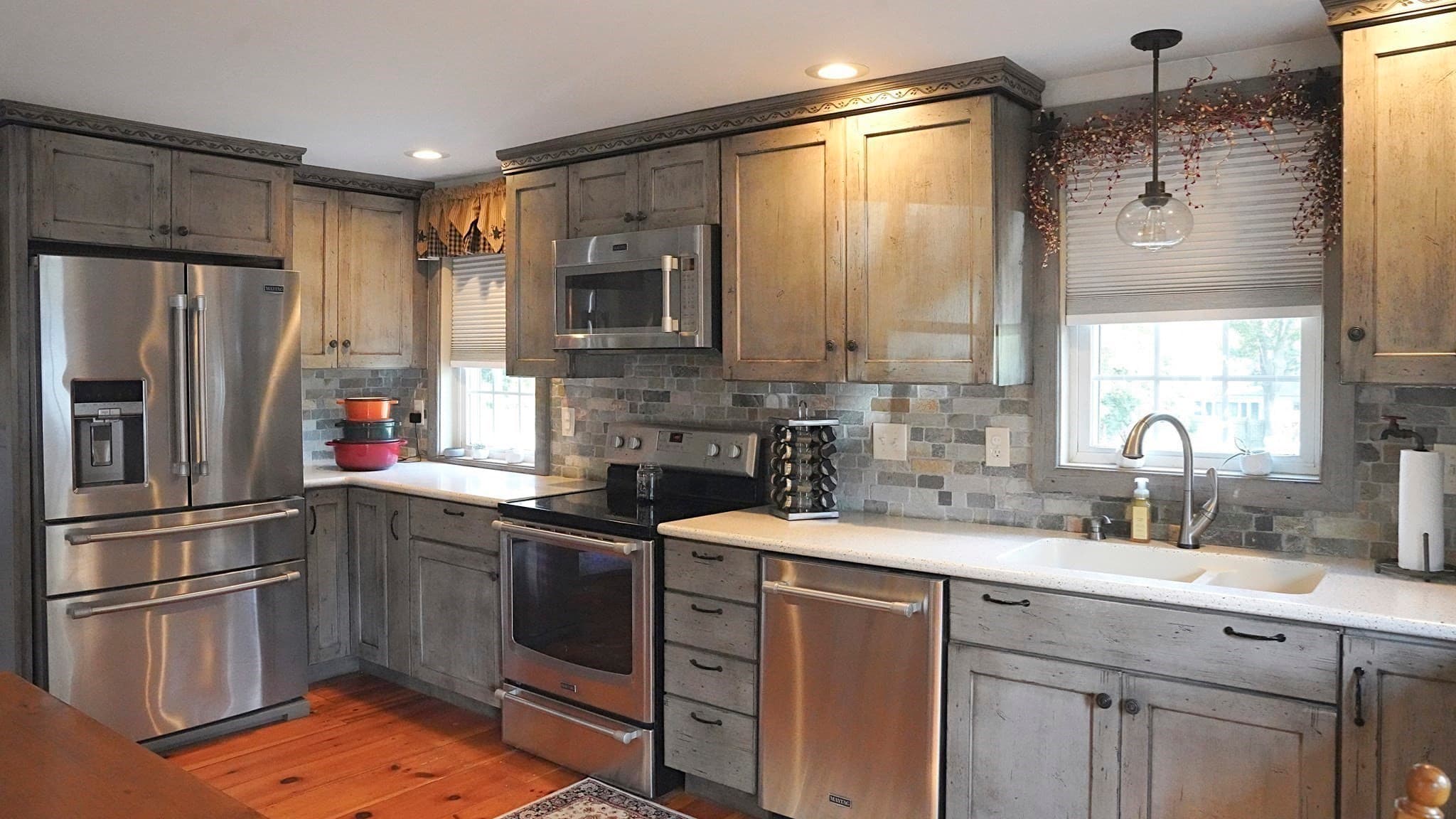 Single Family Residence at 355 Pine St, Holbrook MA 02343, Holbrook, photo 6 of 42