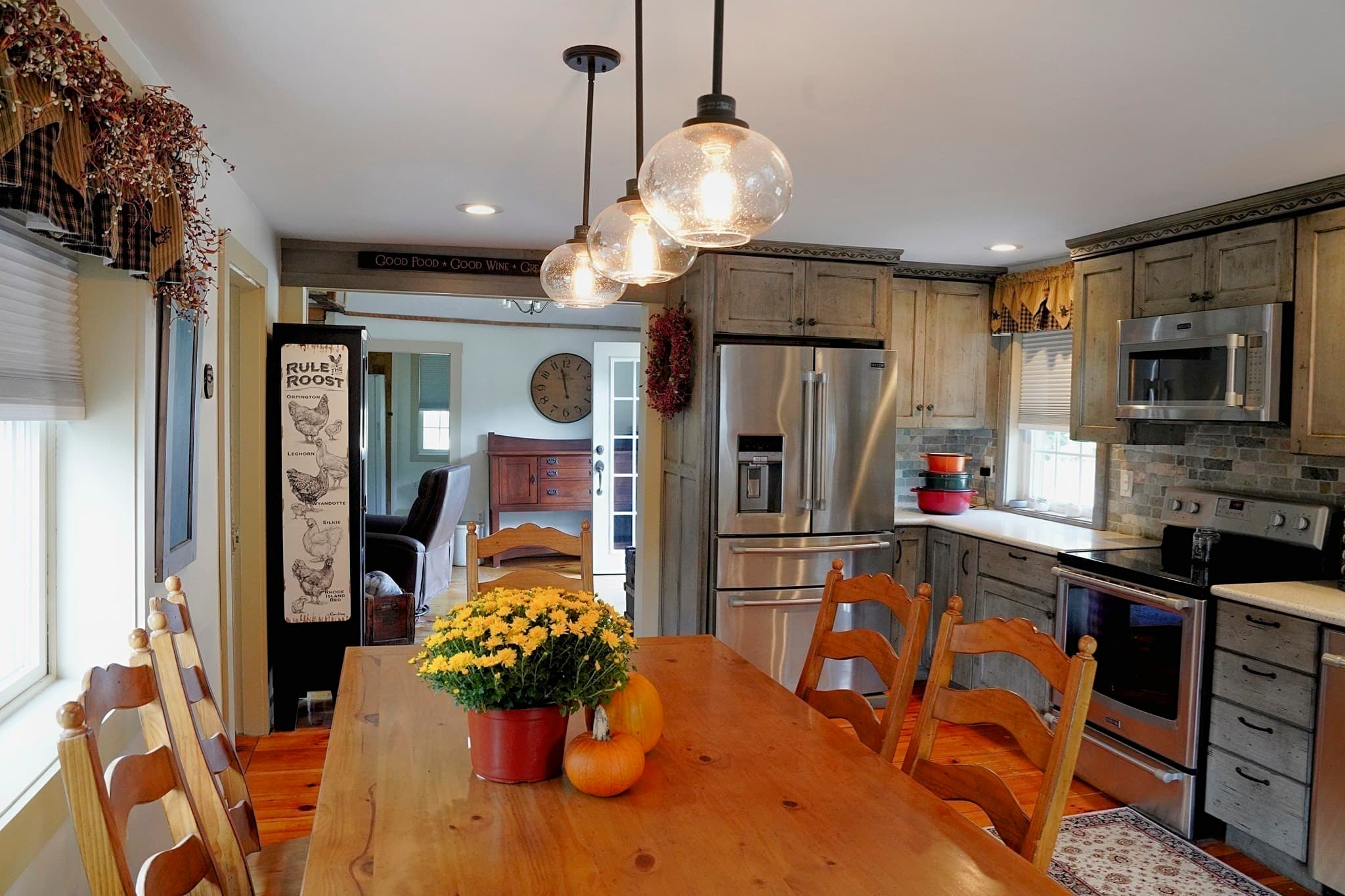 Single Family Residence at 355 Pine St, Holbrook MA 02343, Holbrook, photo 4 of 42