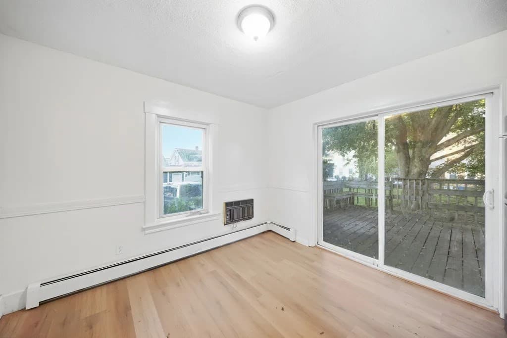 Single Family Residence at 45 Townsend St, Fitchburg MA 01420, Fitchburg, photo 12 of 30