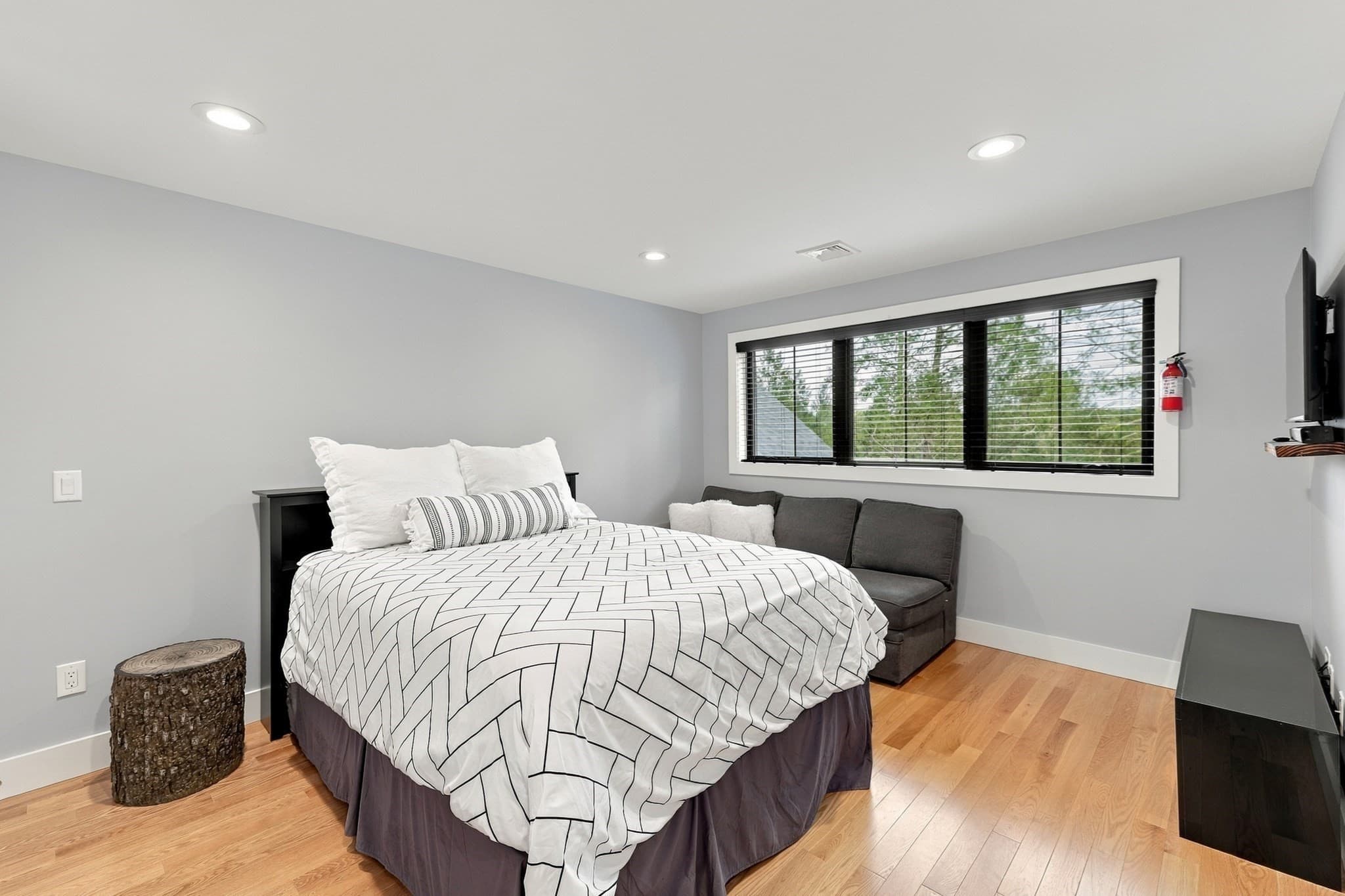Single Family Residence at 210 Crane Hill Rd, Wilbraham MA 01095, Wilbraham, photo 25 of 41